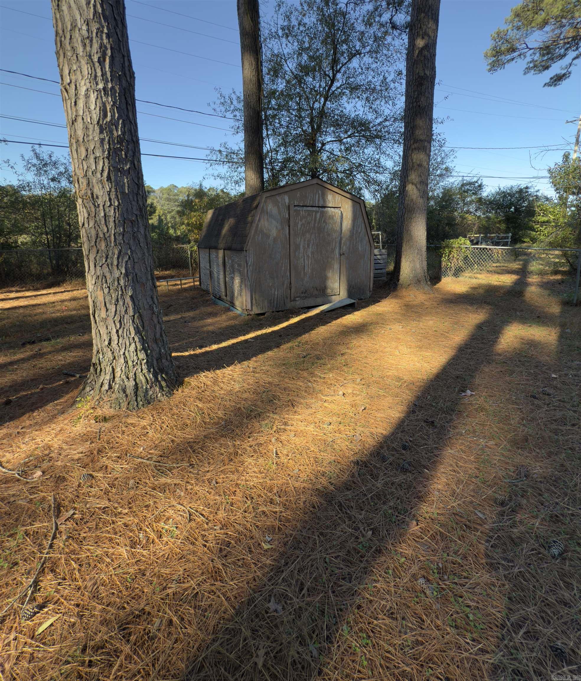 HOLLYWOOD HEIGHTS - Residential