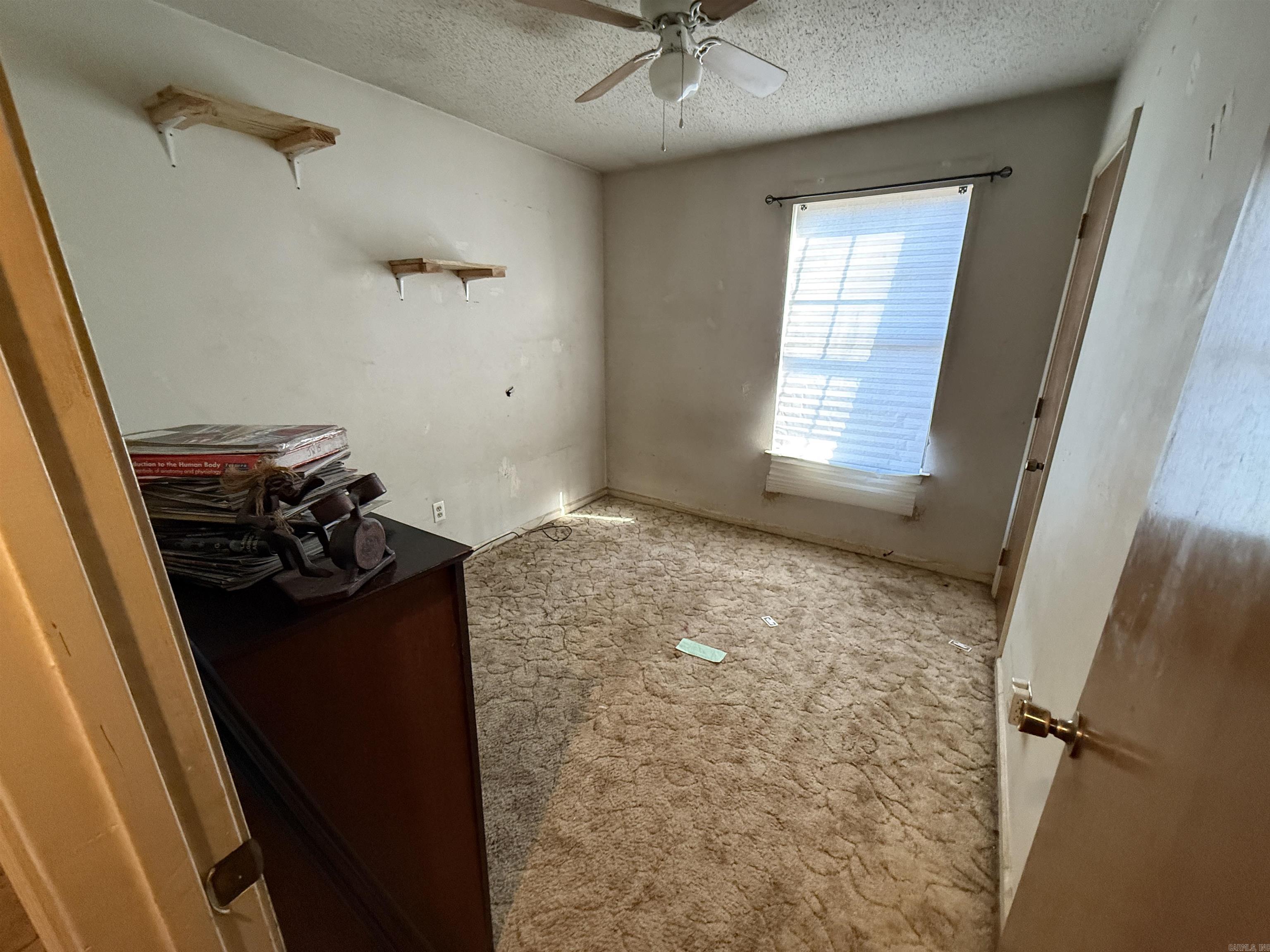 HOLLYWOOD HEIGHTS - Residential