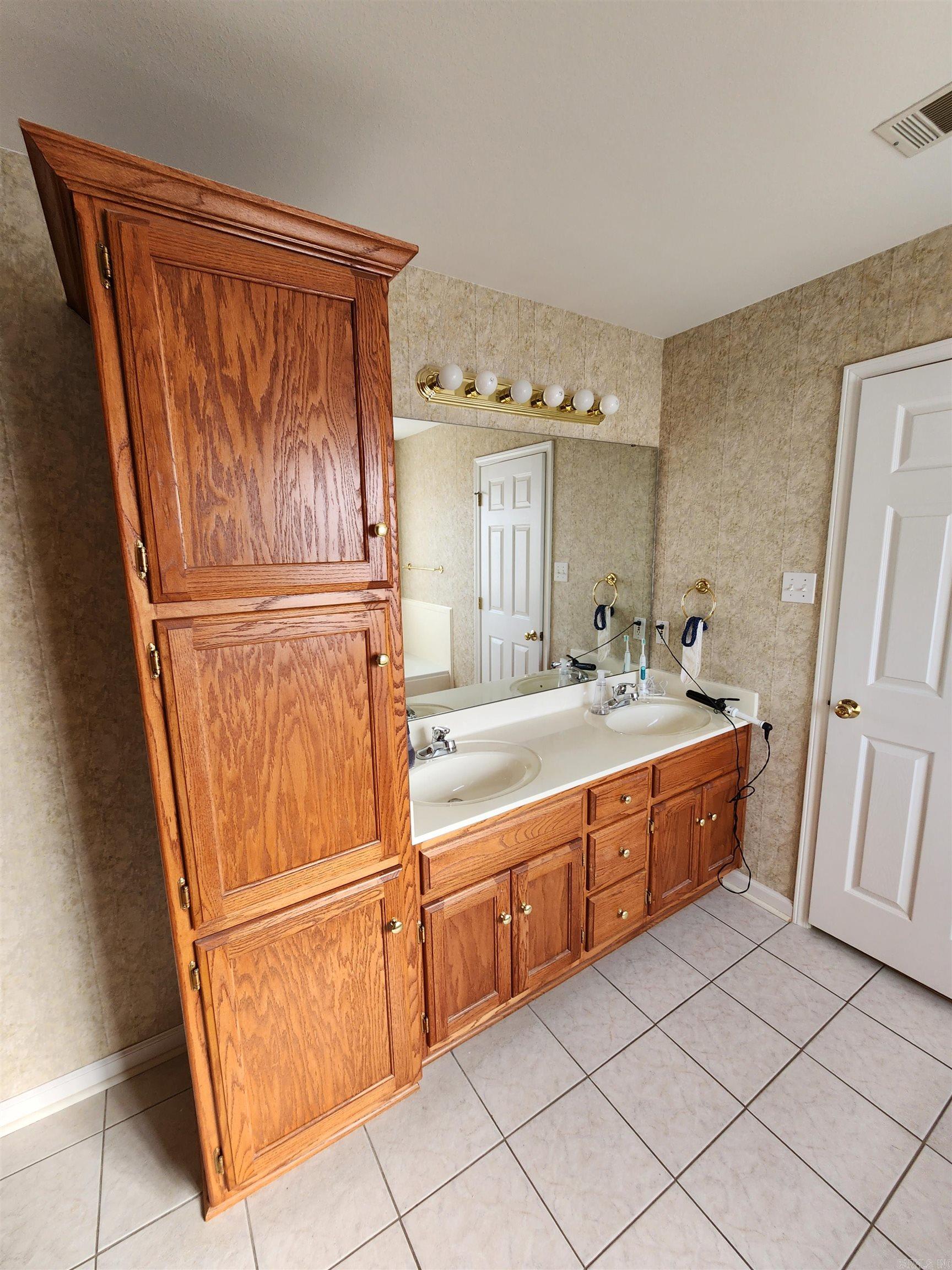 AUSTIN LAKES ADDN - Residential