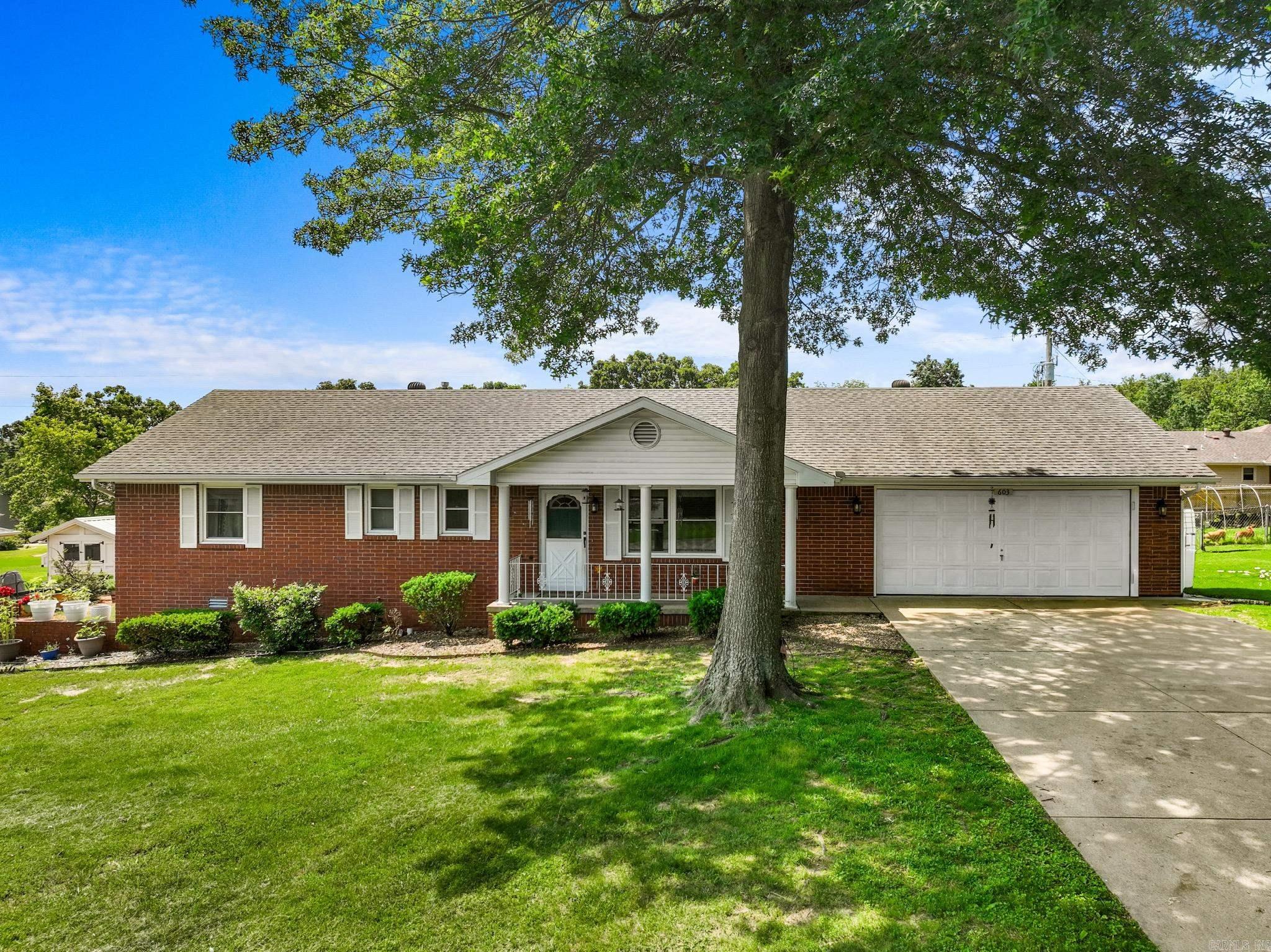 A move-in ready 3 bed, 2 bath home tucked away in a quiet, peaceful neighborhood. Featuring tile and vinyl plank flooring throughout, with crown molding that adds a nice finished touch. The kitchen has plenty of space to cook, gather, and hang out ā perfect for everyday meals or hosting. The primary bedroom features its own bathroom and a walk-in closet. Youāre just minutes from town, but it still feels like youāre off the beaten path. If youāve been looking for something clean, inviting, and ready to call home, this oneās worth checking out.