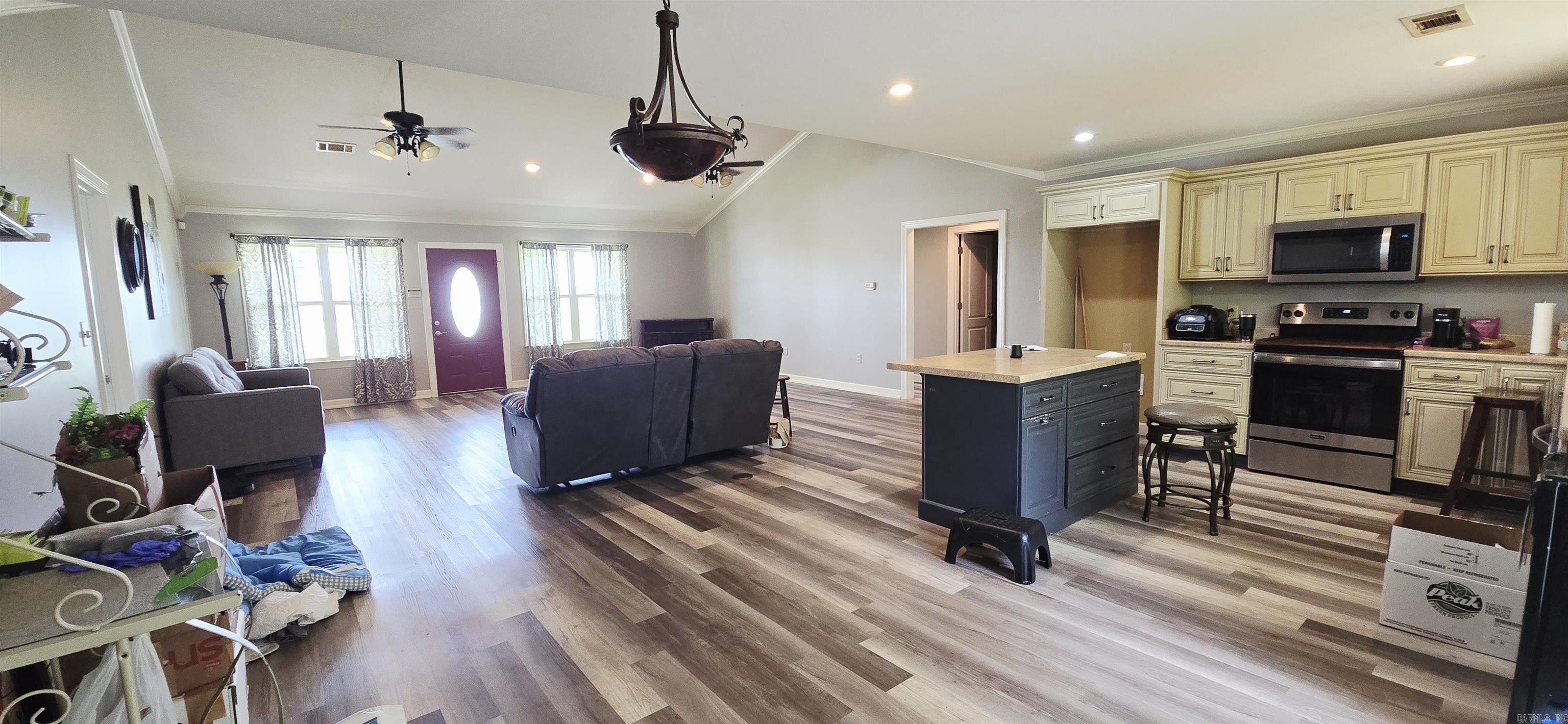 CHERRY VALLEY - Residential