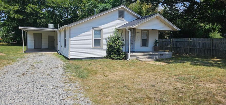 This home has had recent updates, new appliances, countertops, paint! Laundry area located in carport area. This home has 3 bedrooms 1.5 baths and carport parking!