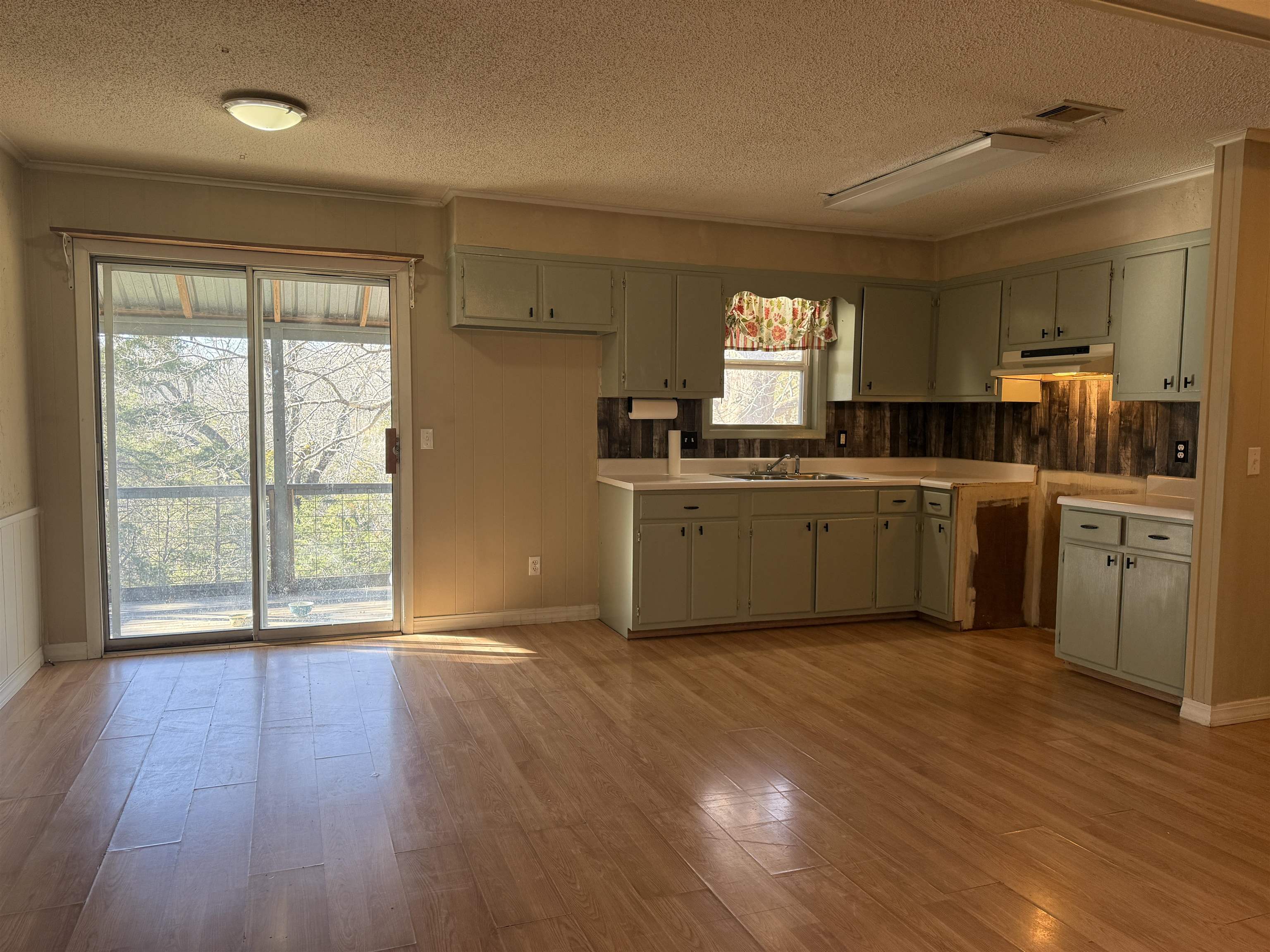 Crow Second - Residential Lease