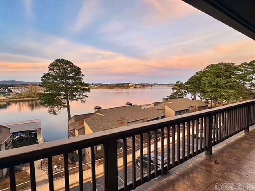 Level Entry, Fully furnished 2/2 with an awesome view and a boat slip!! Great location, convenient to restaurants and shopping! Nightly rental is allowed but unit has been rented long term. Selling fully furnished!