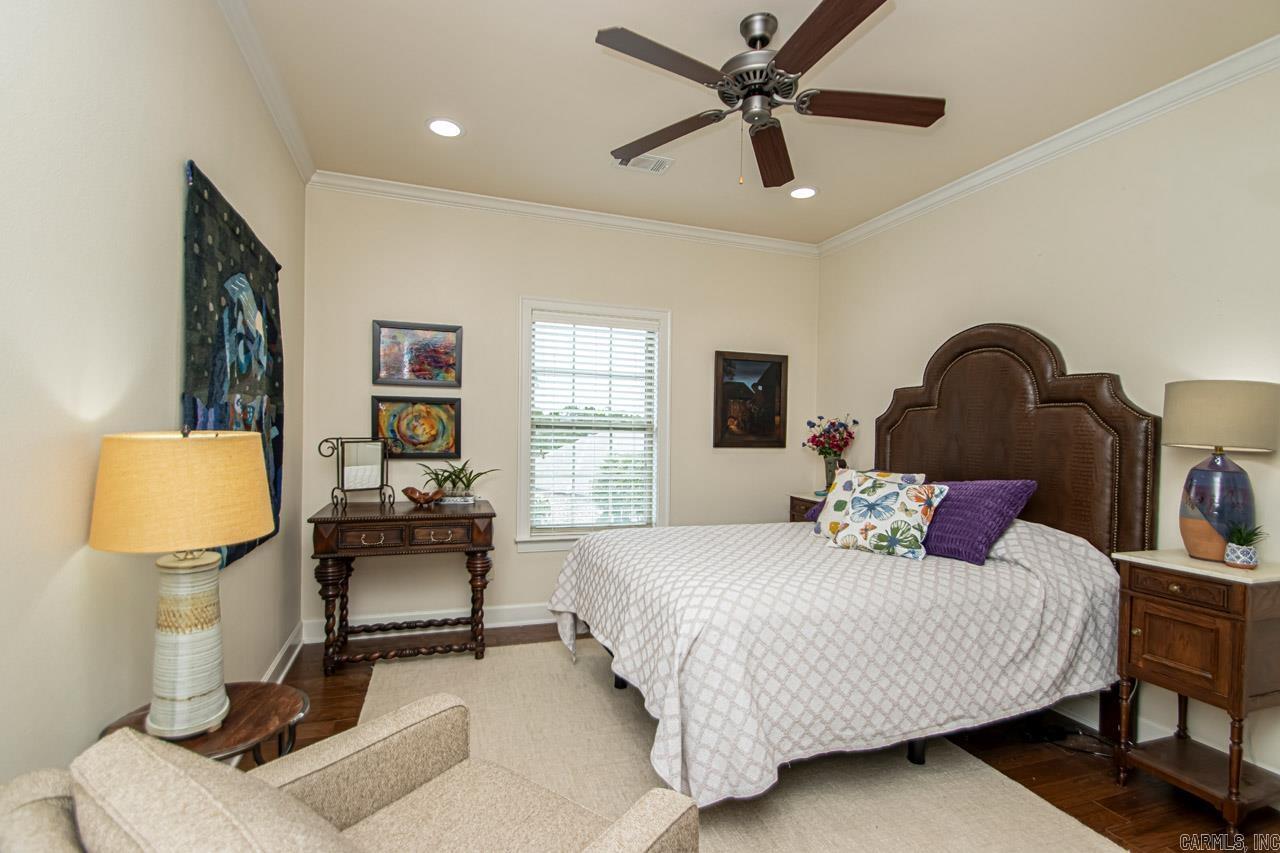 WOODLANDS EDGE - Residential