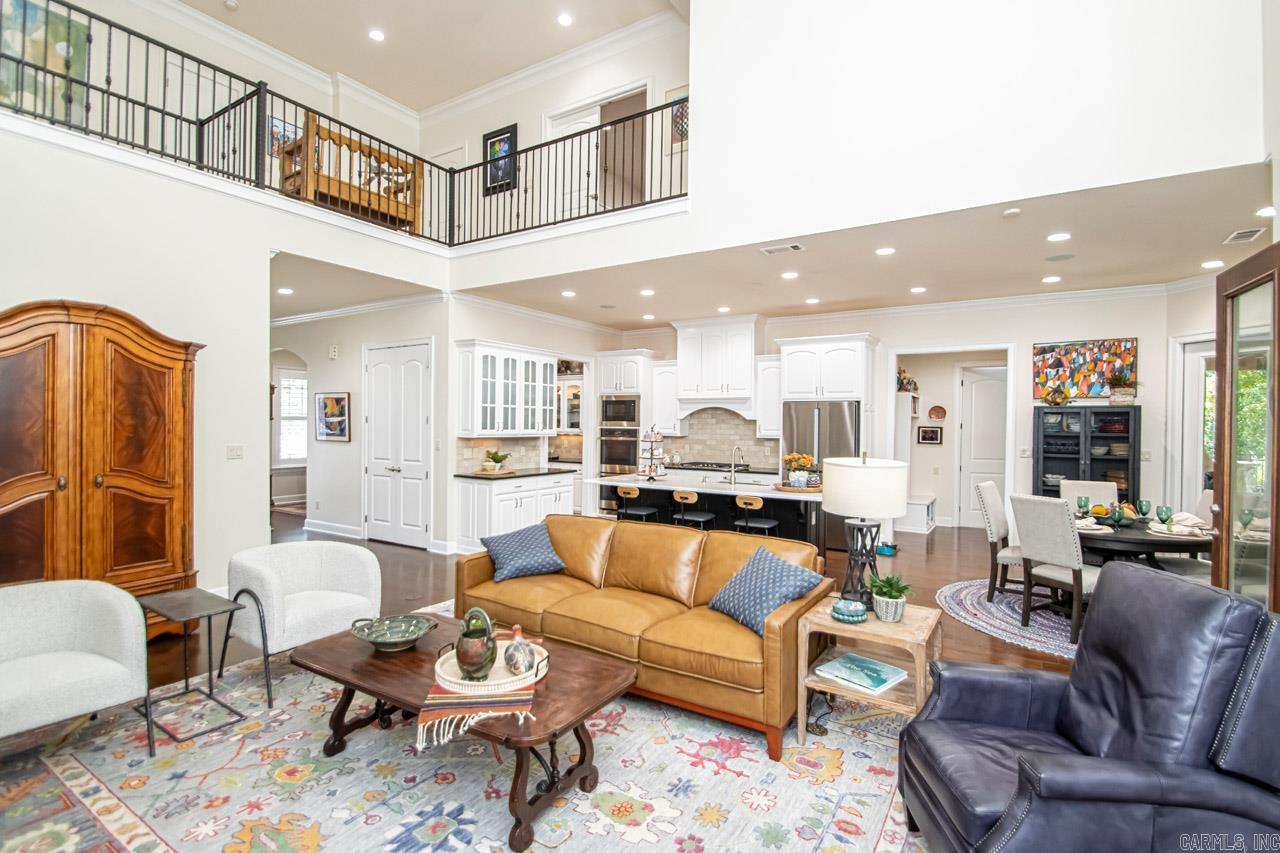 WOODLANDS EDGE - Residential