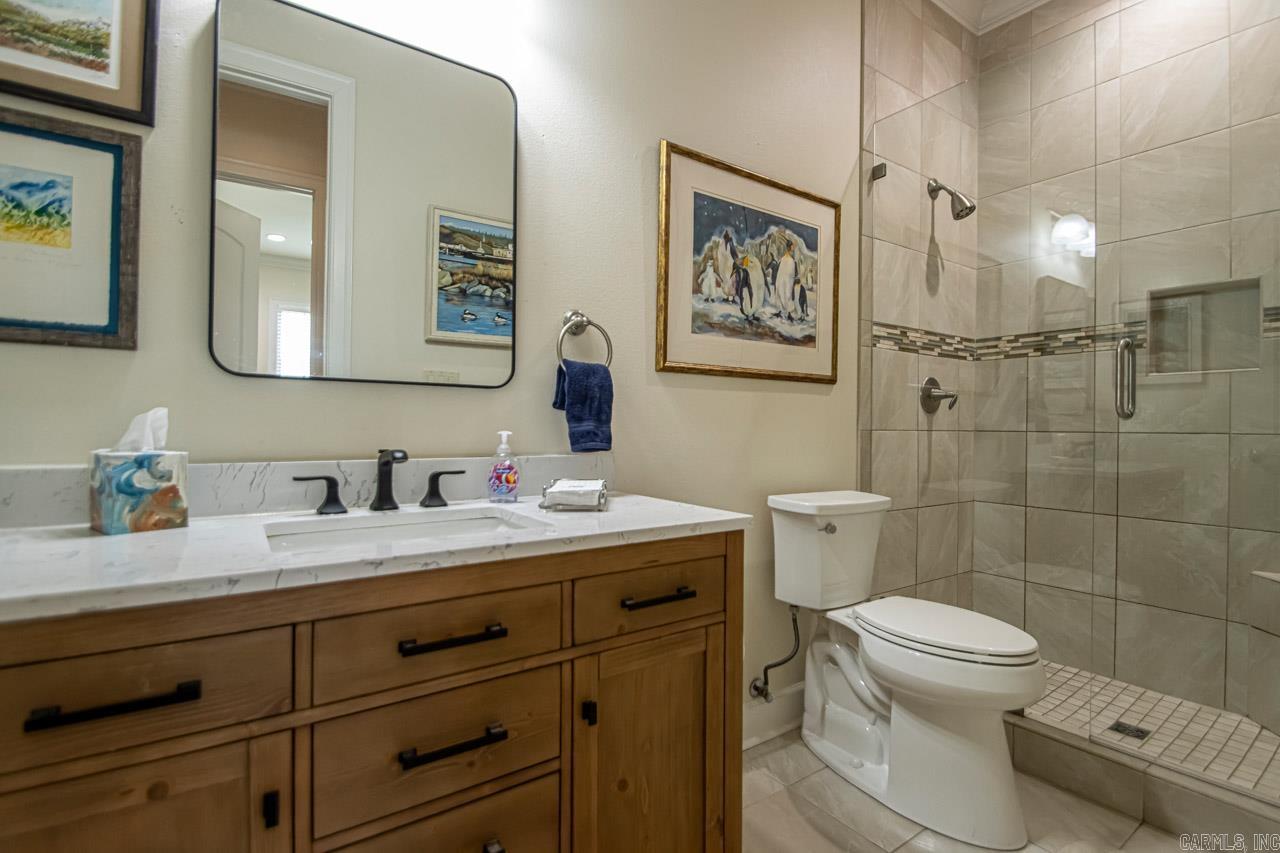 WOODLANDS EDGE - Residential