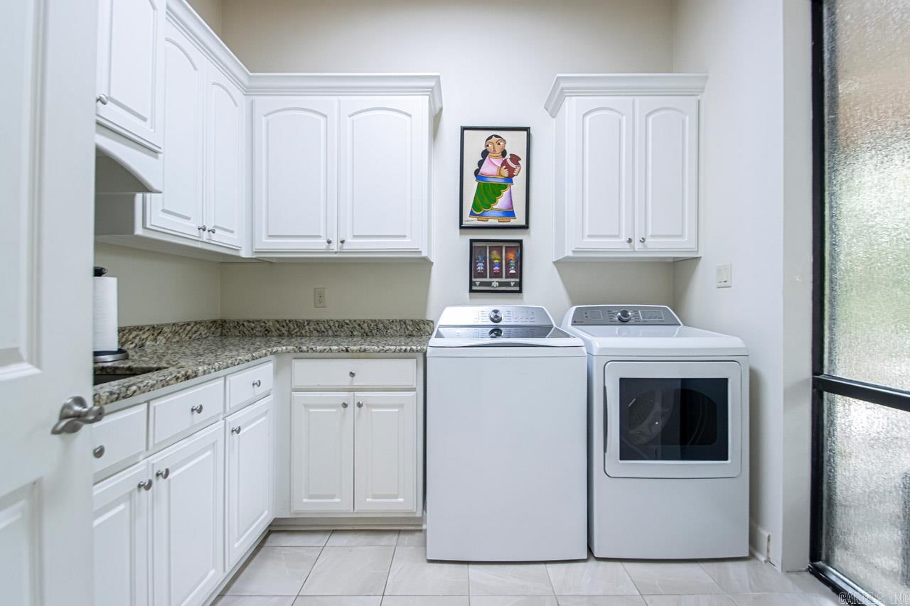 WOODLANDS EDGE - Residential