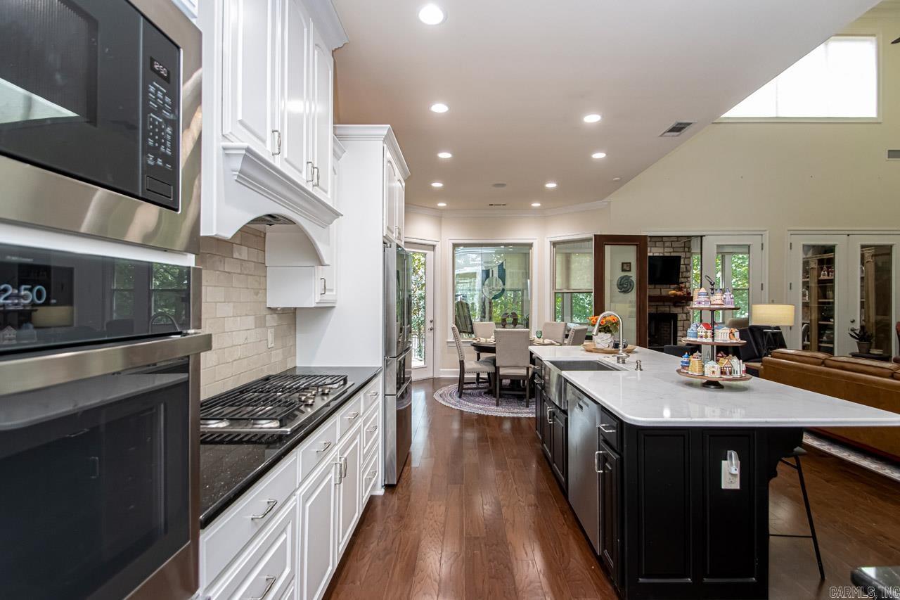 WOODLANDS EDGE - Residential
