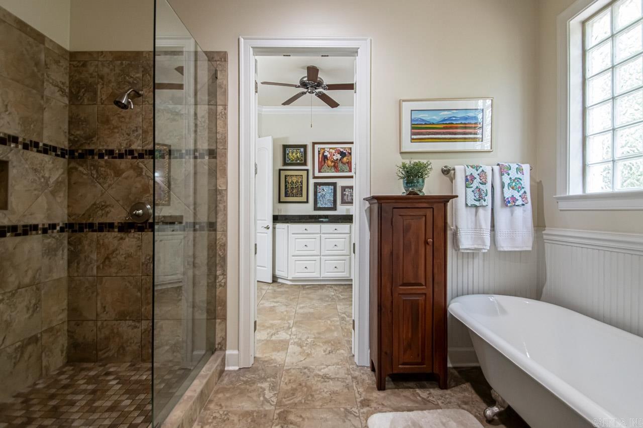 WOODLANDS EDGE - Residential