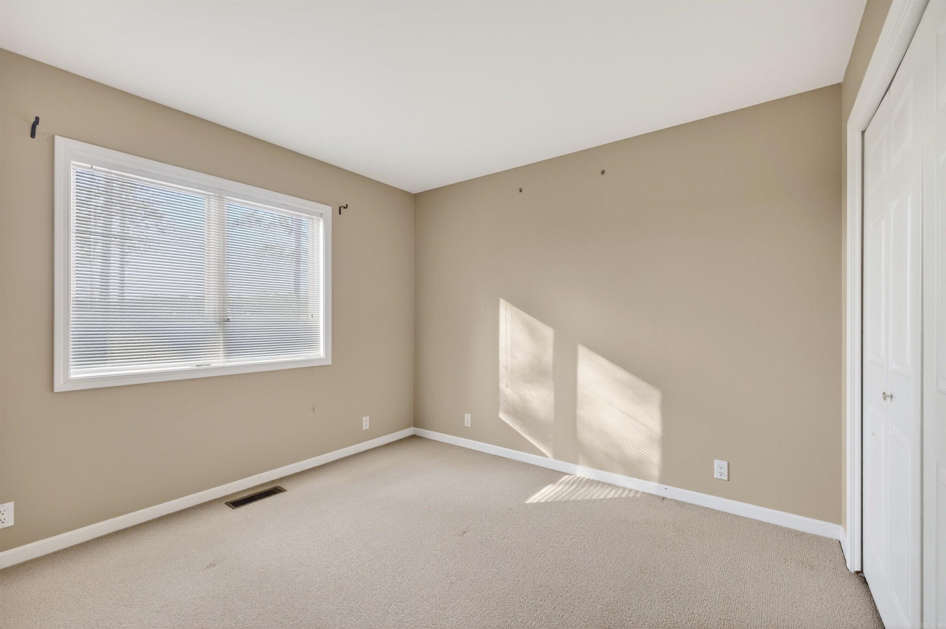 ARISTA COURTS - Residential