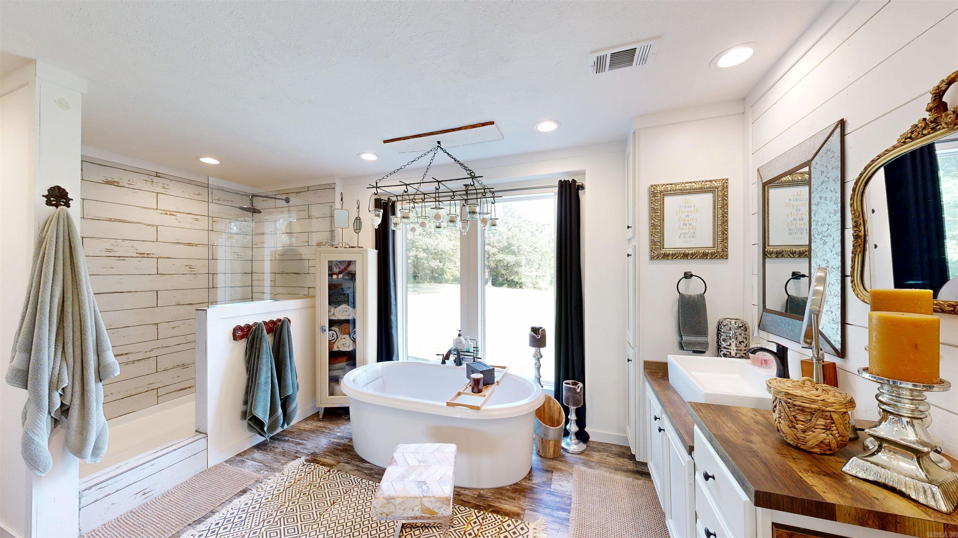 Metes & Bounds - Residential