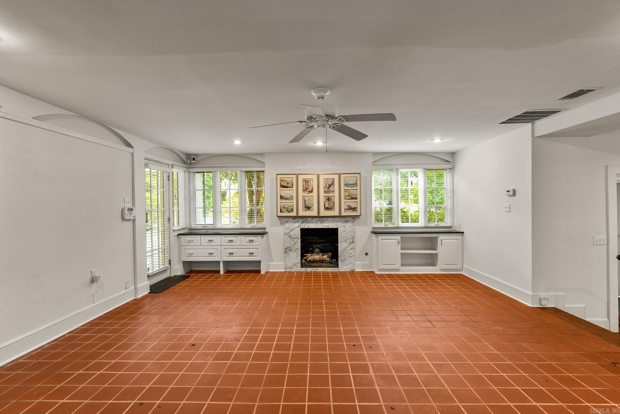 CLIFFEWOOD - Residential