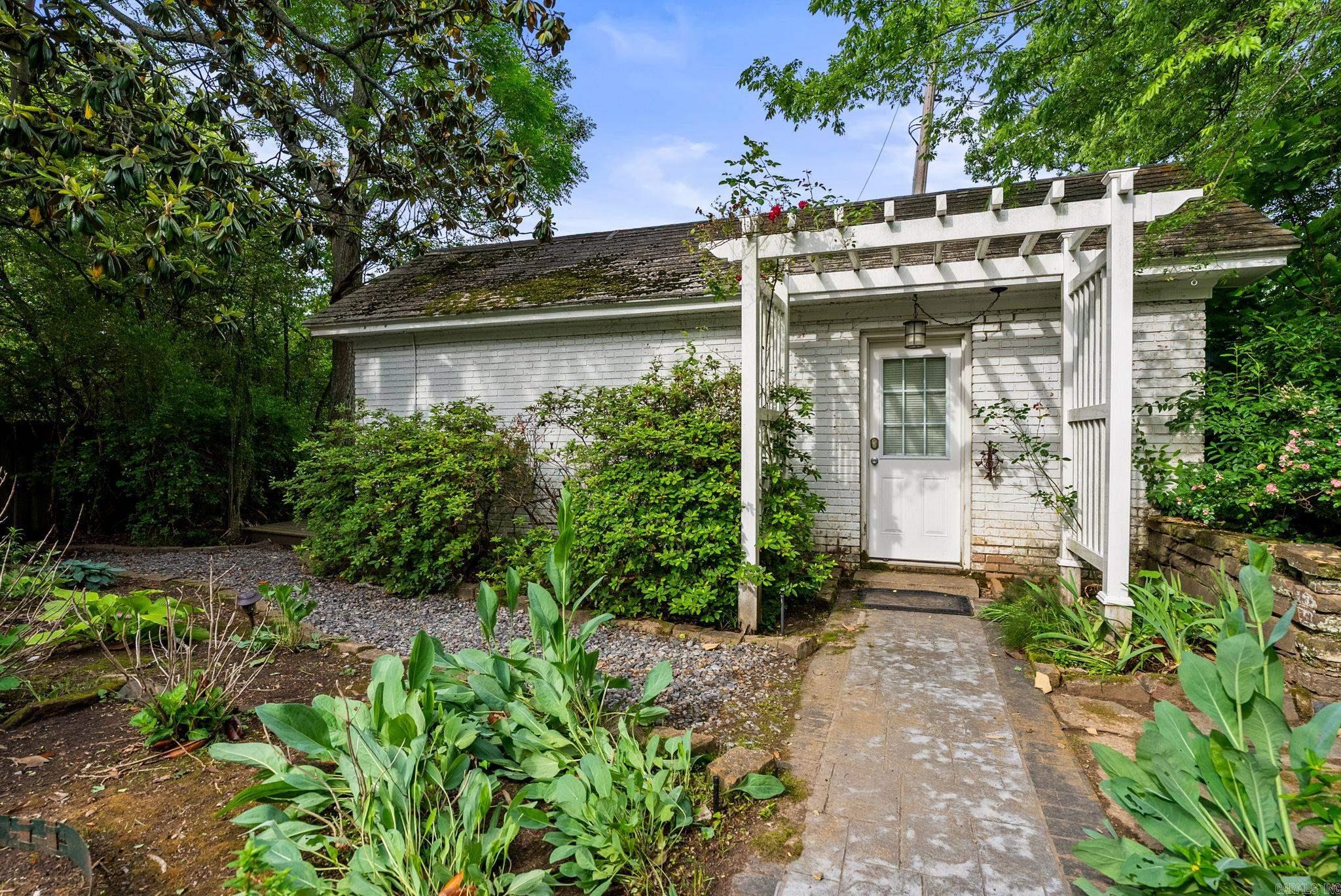 CLIFFEWOOD - Residential