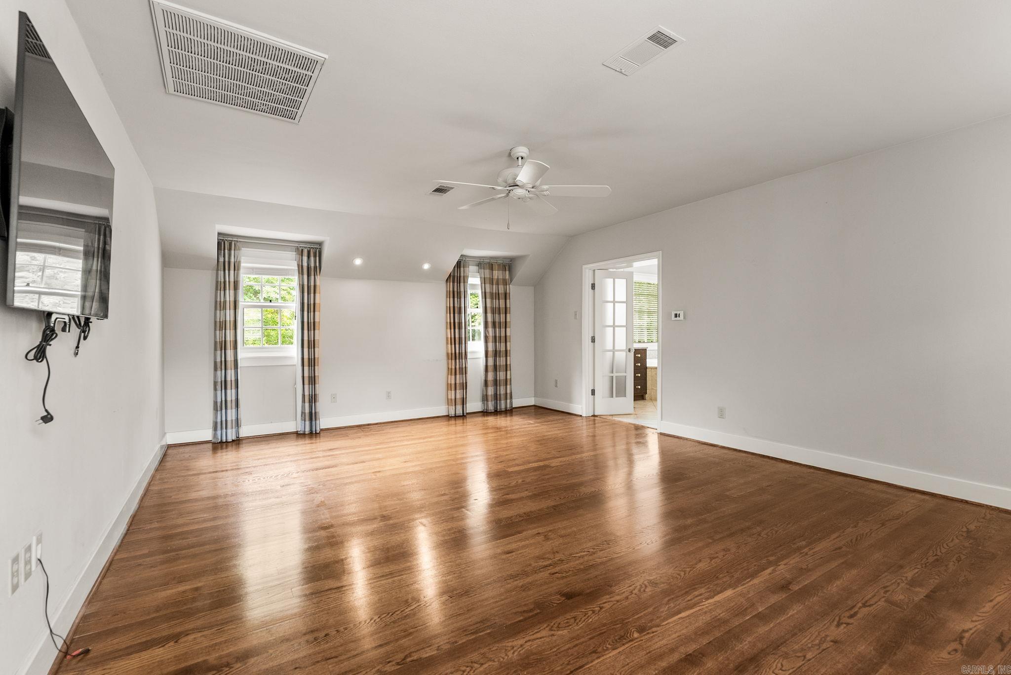 CLIFFEWOOD - Residential