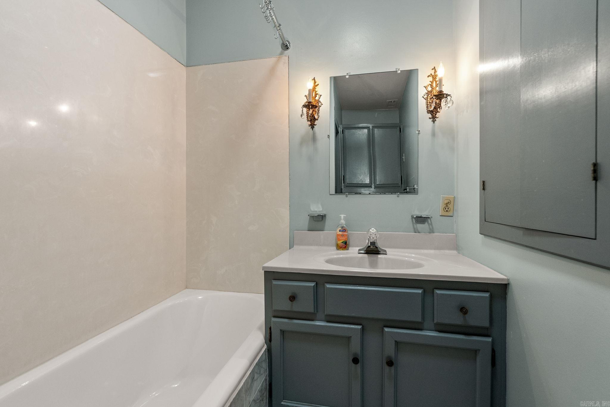 CLIFFEWOOD - Residential
