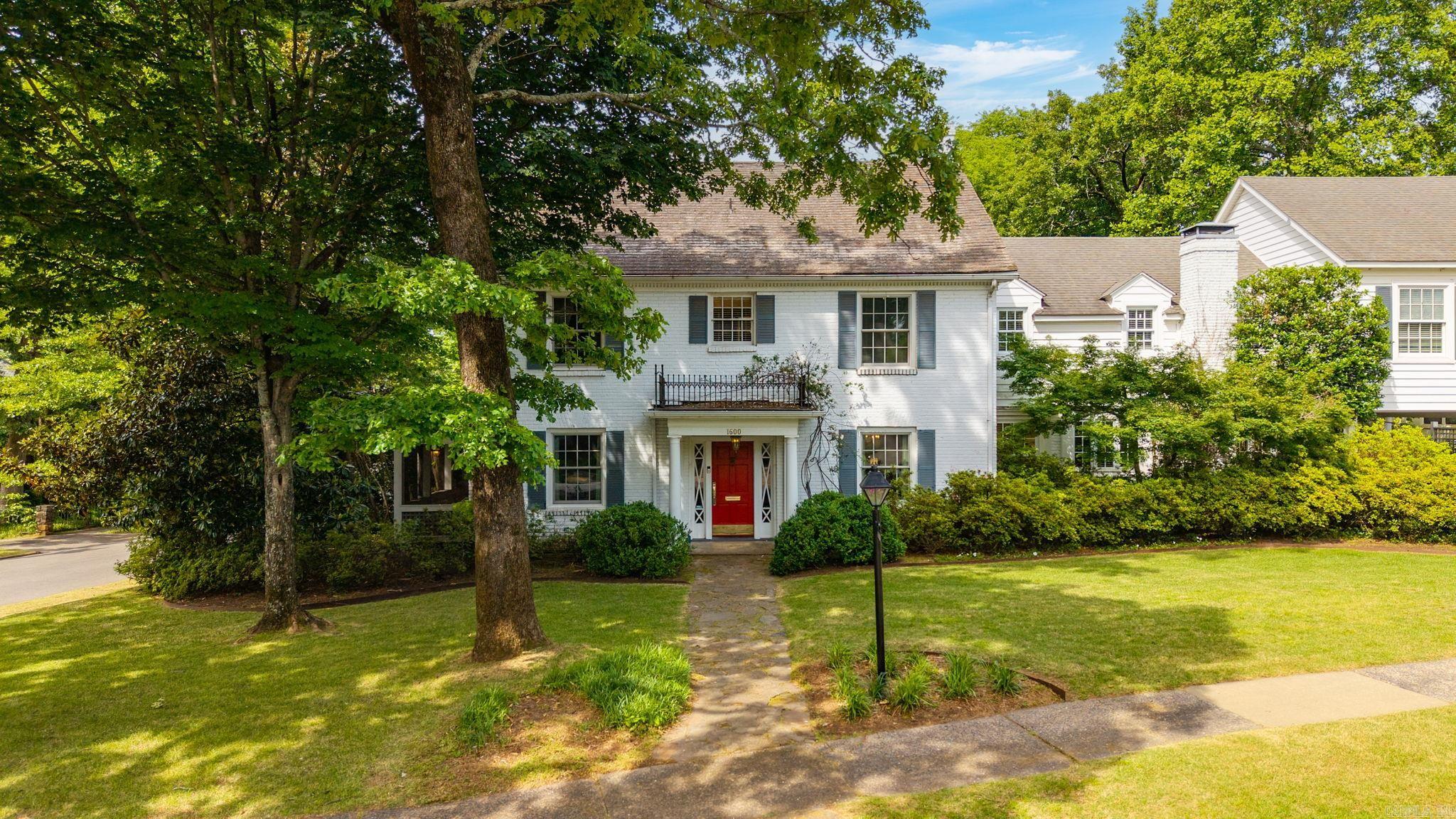 CLIFFEWOOD - Residential