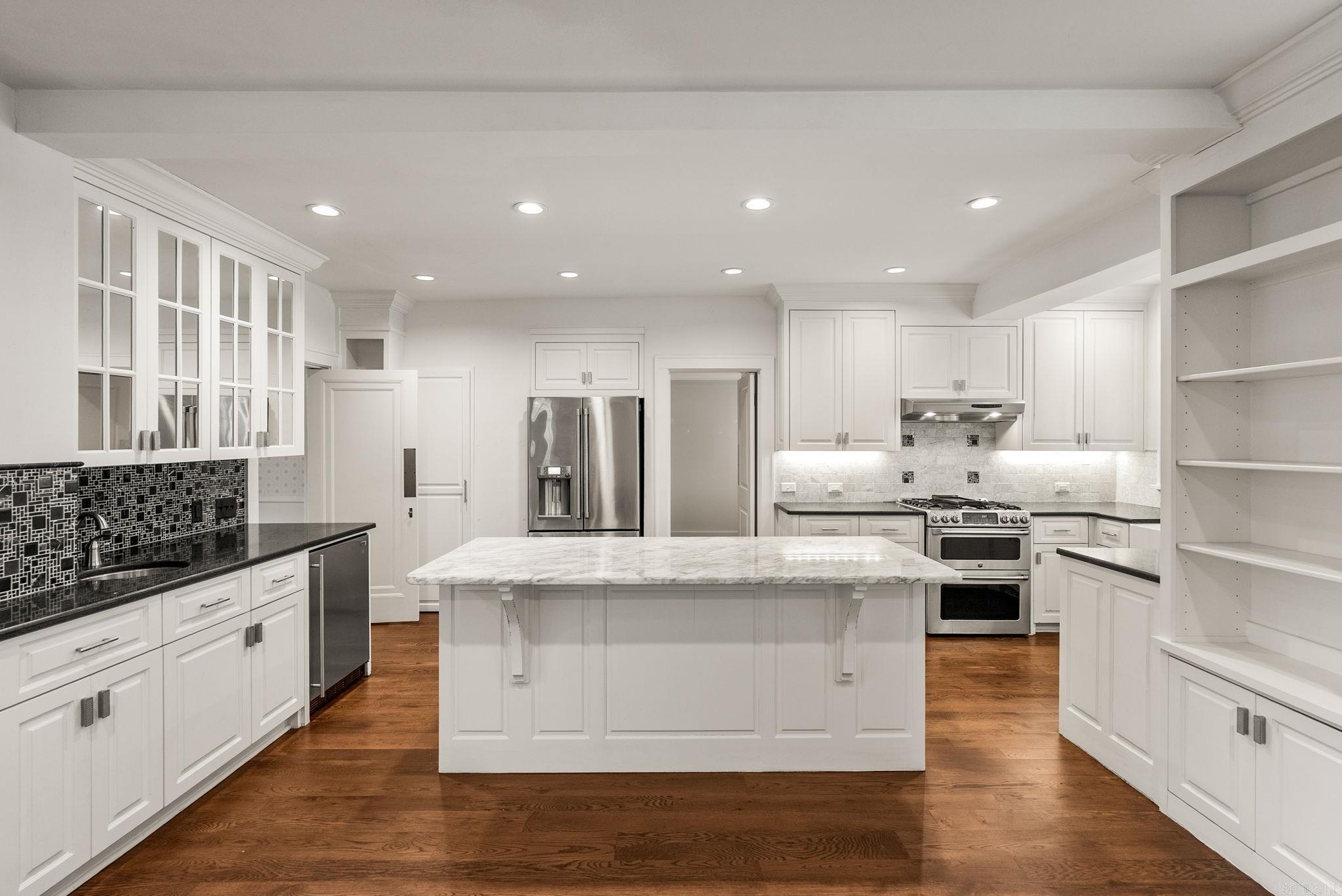 CLIFFEWOOD - Residential