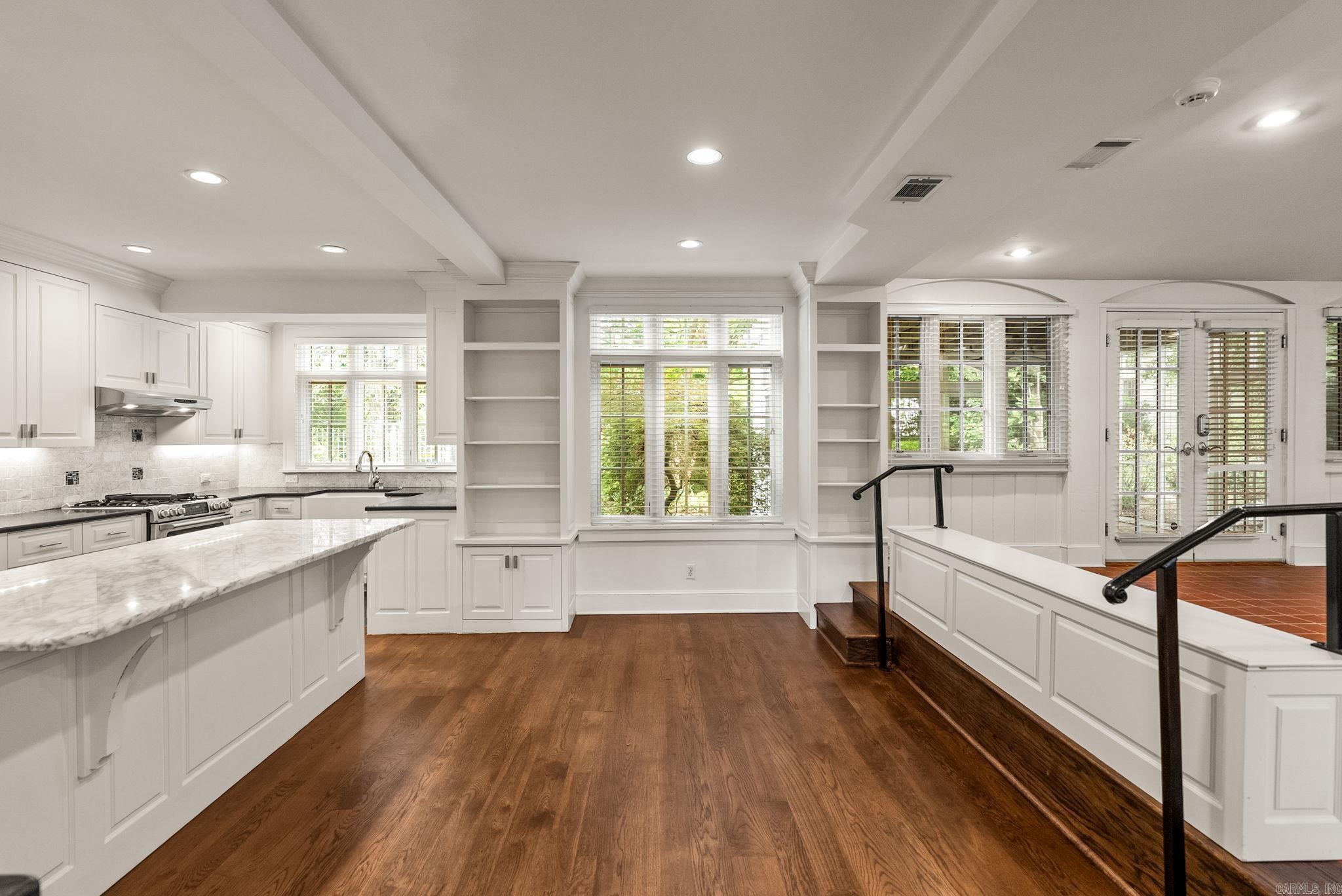 CLIFFEWOOD - Residential