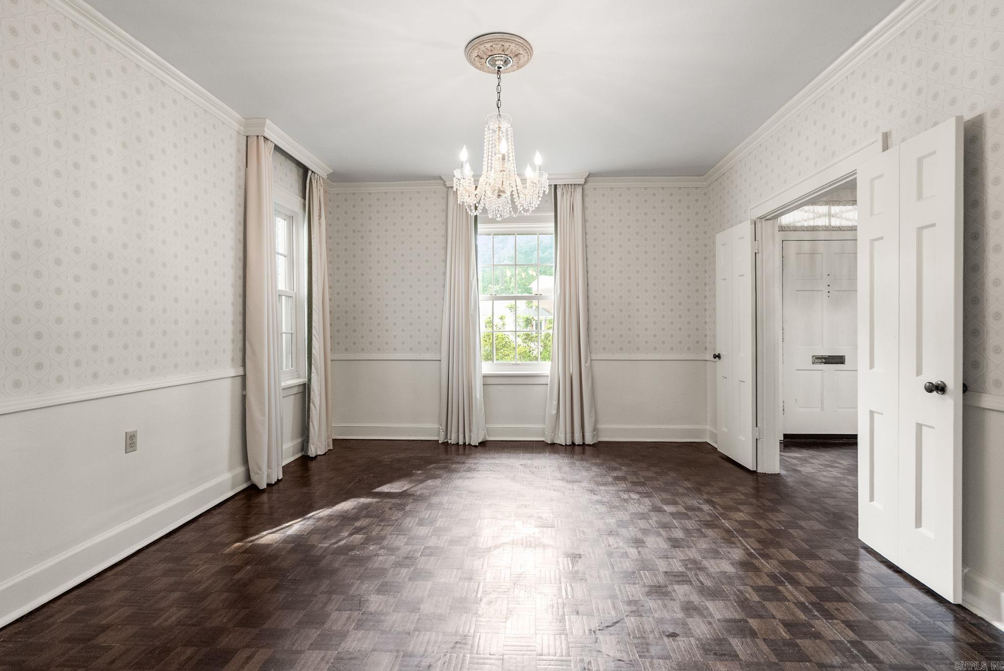 CLIFFEWOOD - Residential
