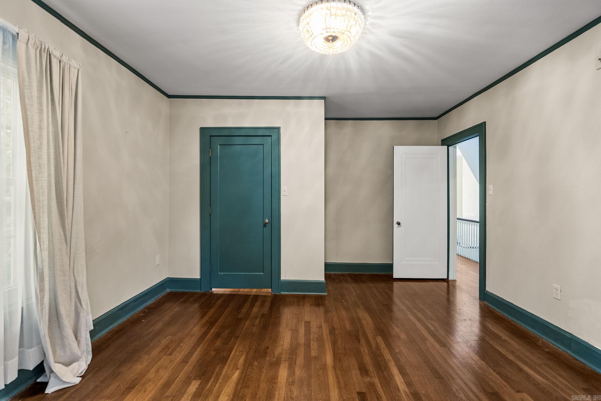 CLIFFEWOOD - Residential