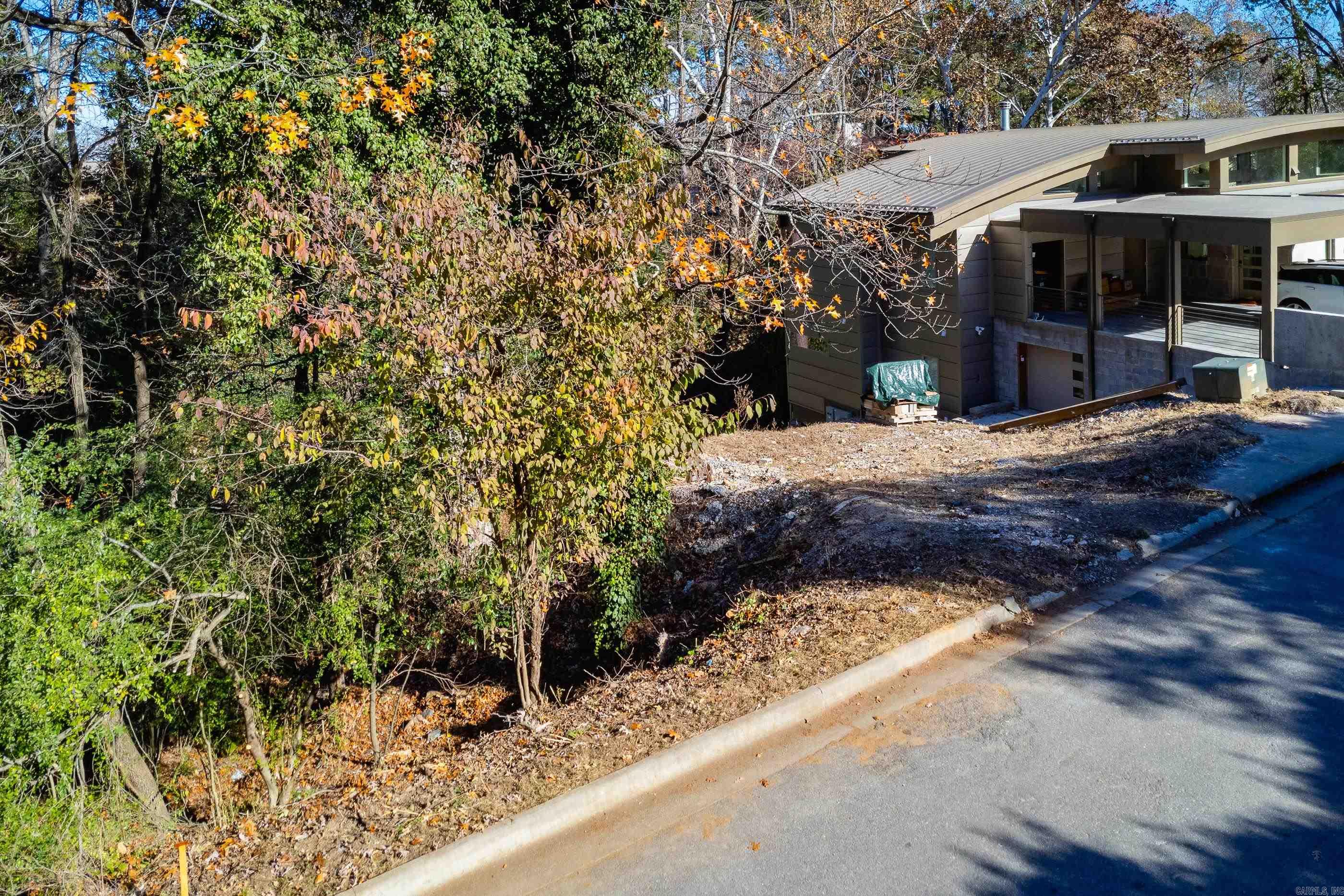 East Palisades - Land