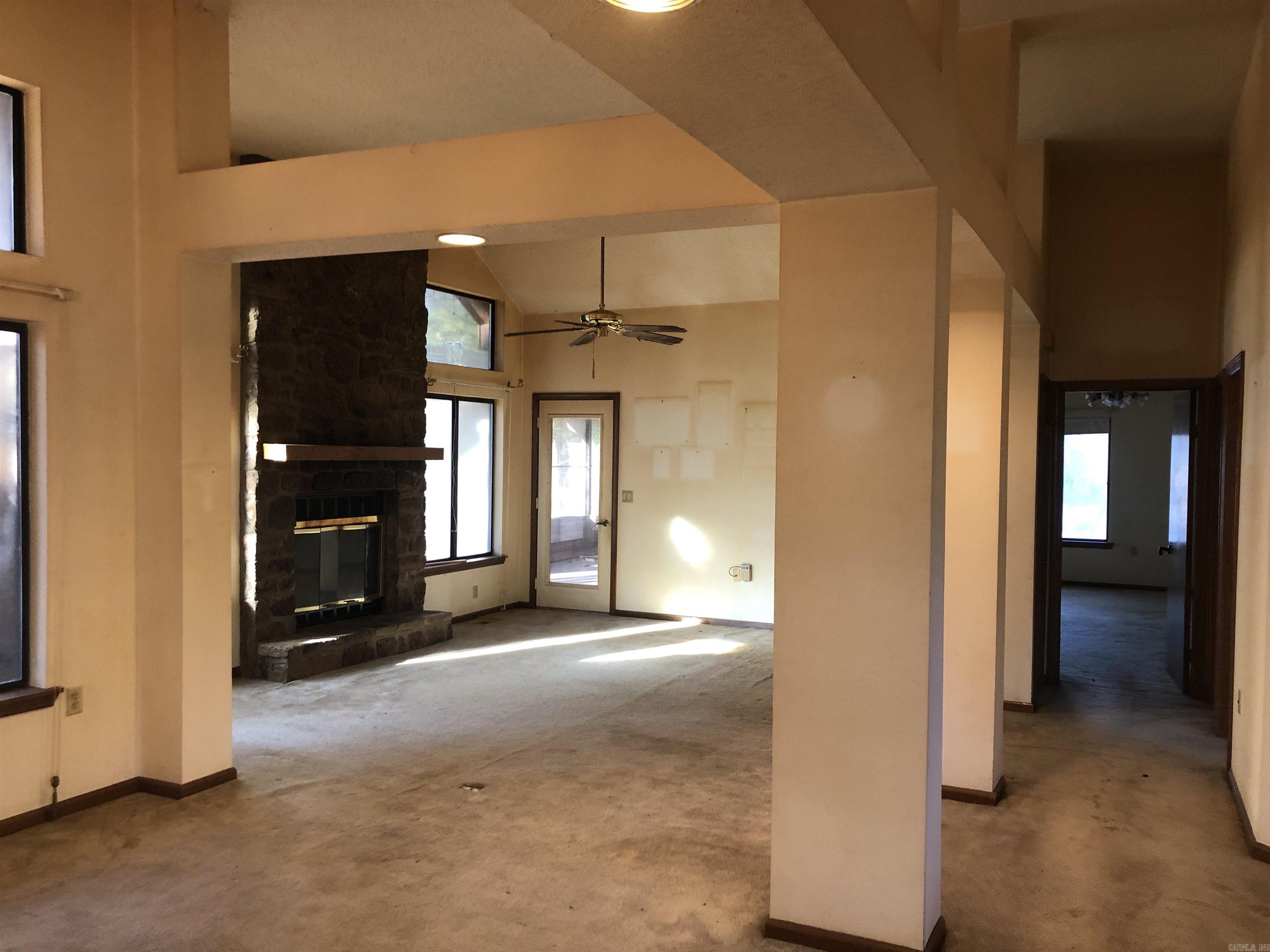 FAIR OAKS - Residential