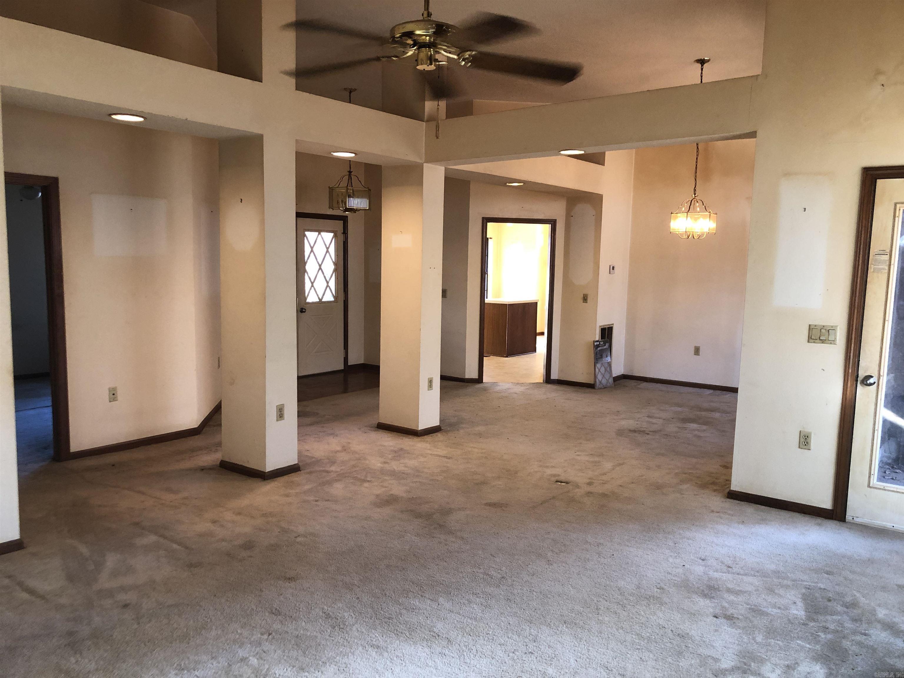 FAIR OAKS - Residential