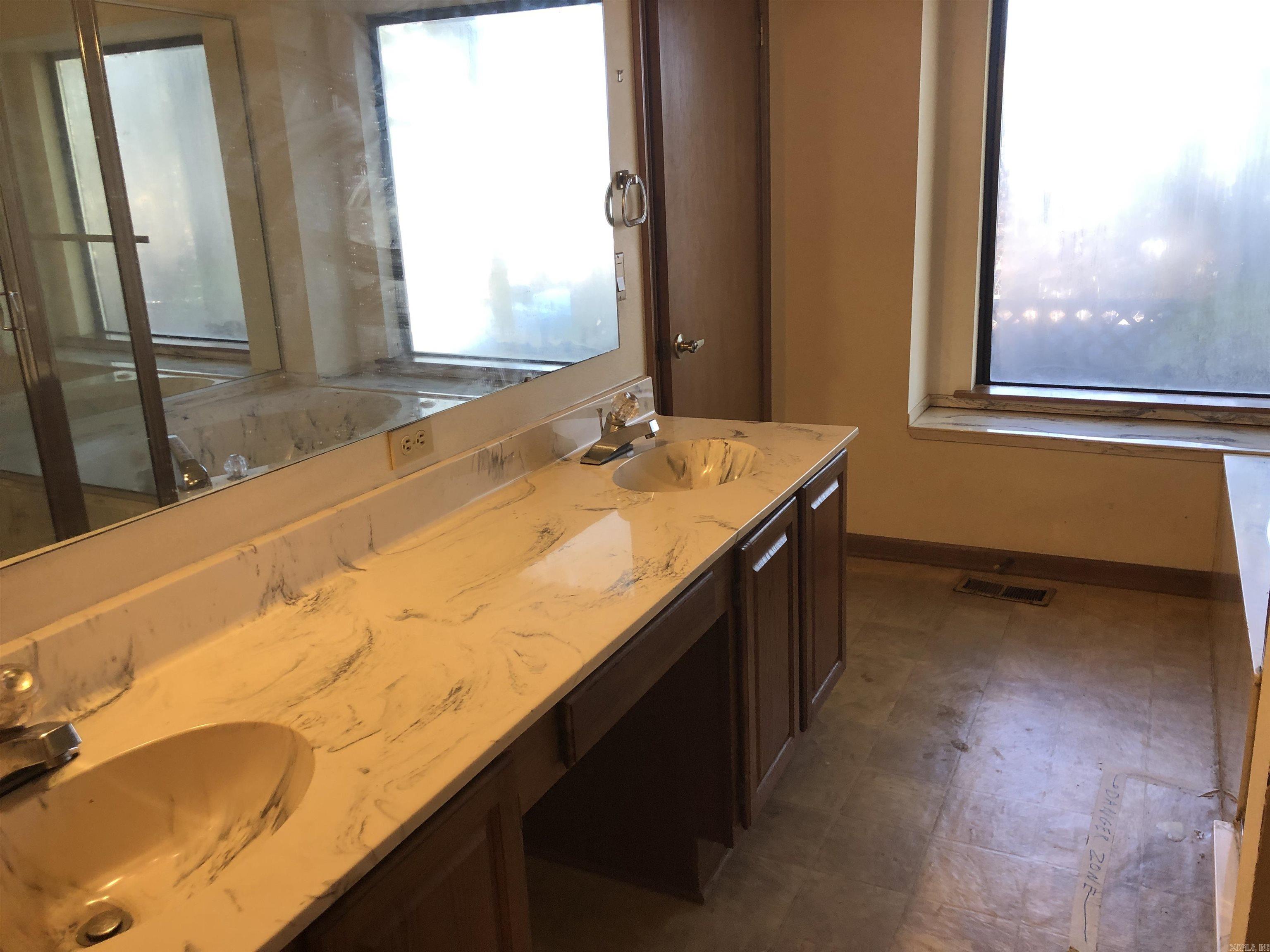 FAIR OAKS - Residential