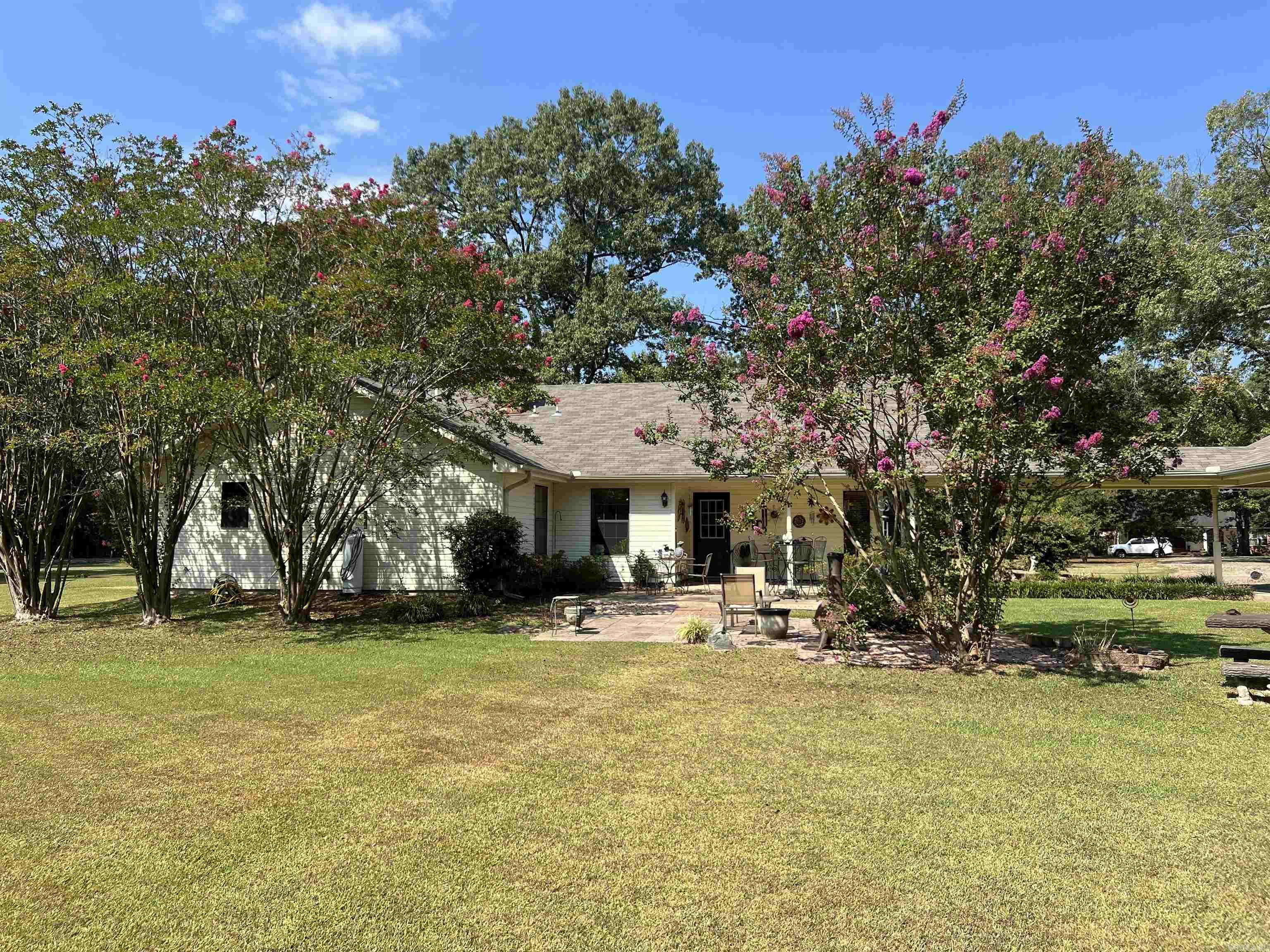 RAINTREE ESTATES - Residential