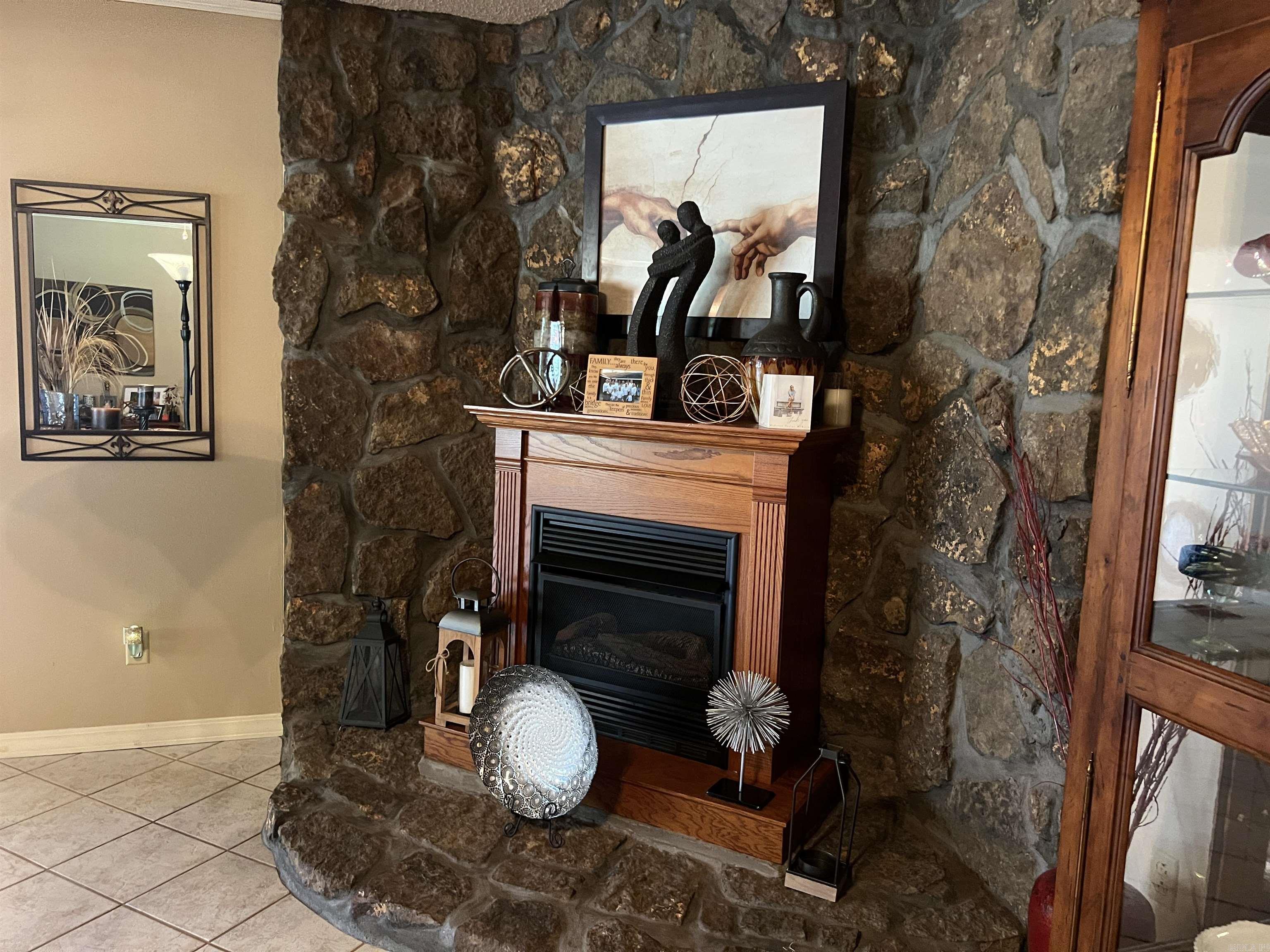 RAINTREE ESTATES - Residential