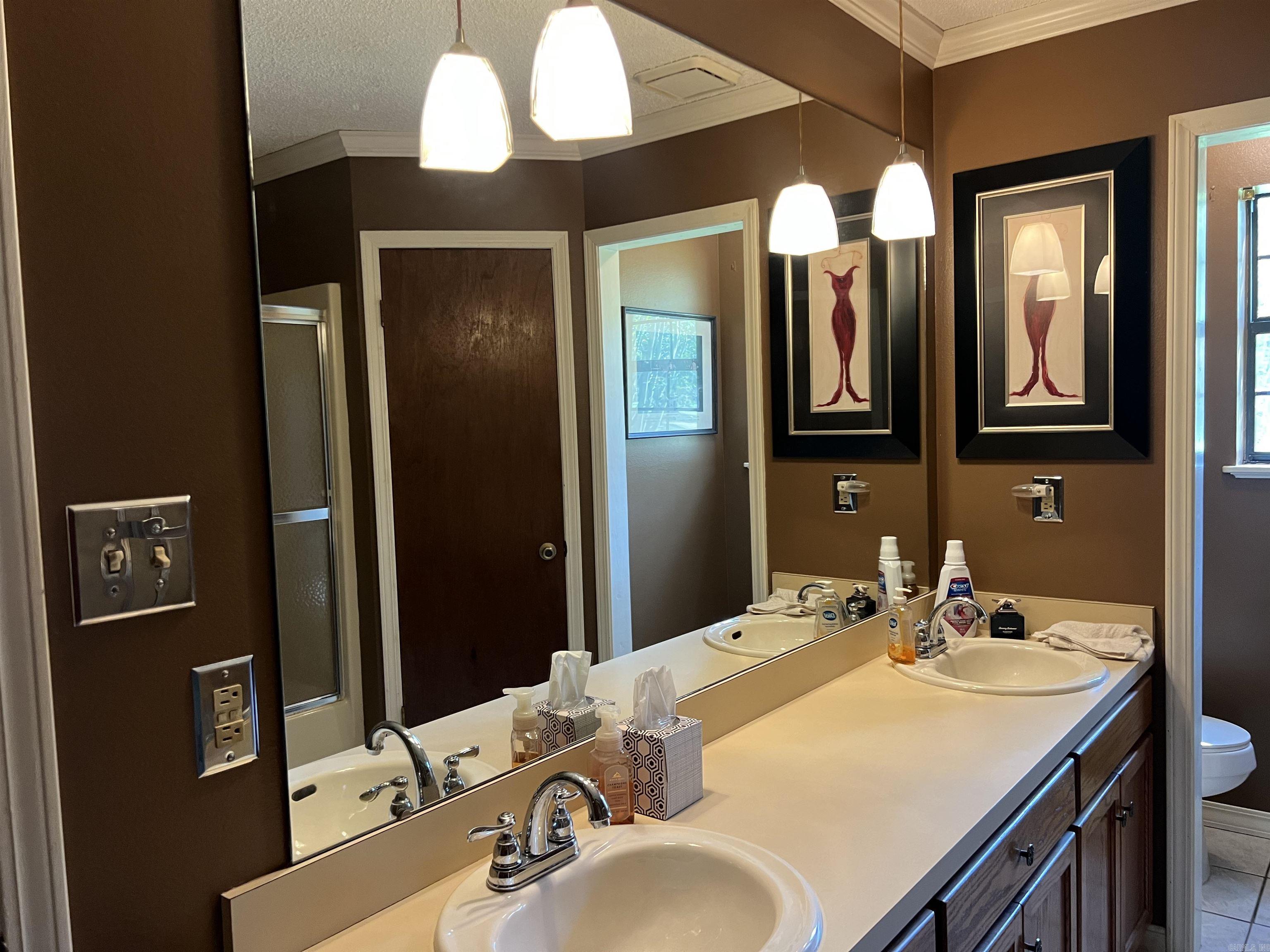 RAINTREE ESTATES - Residential