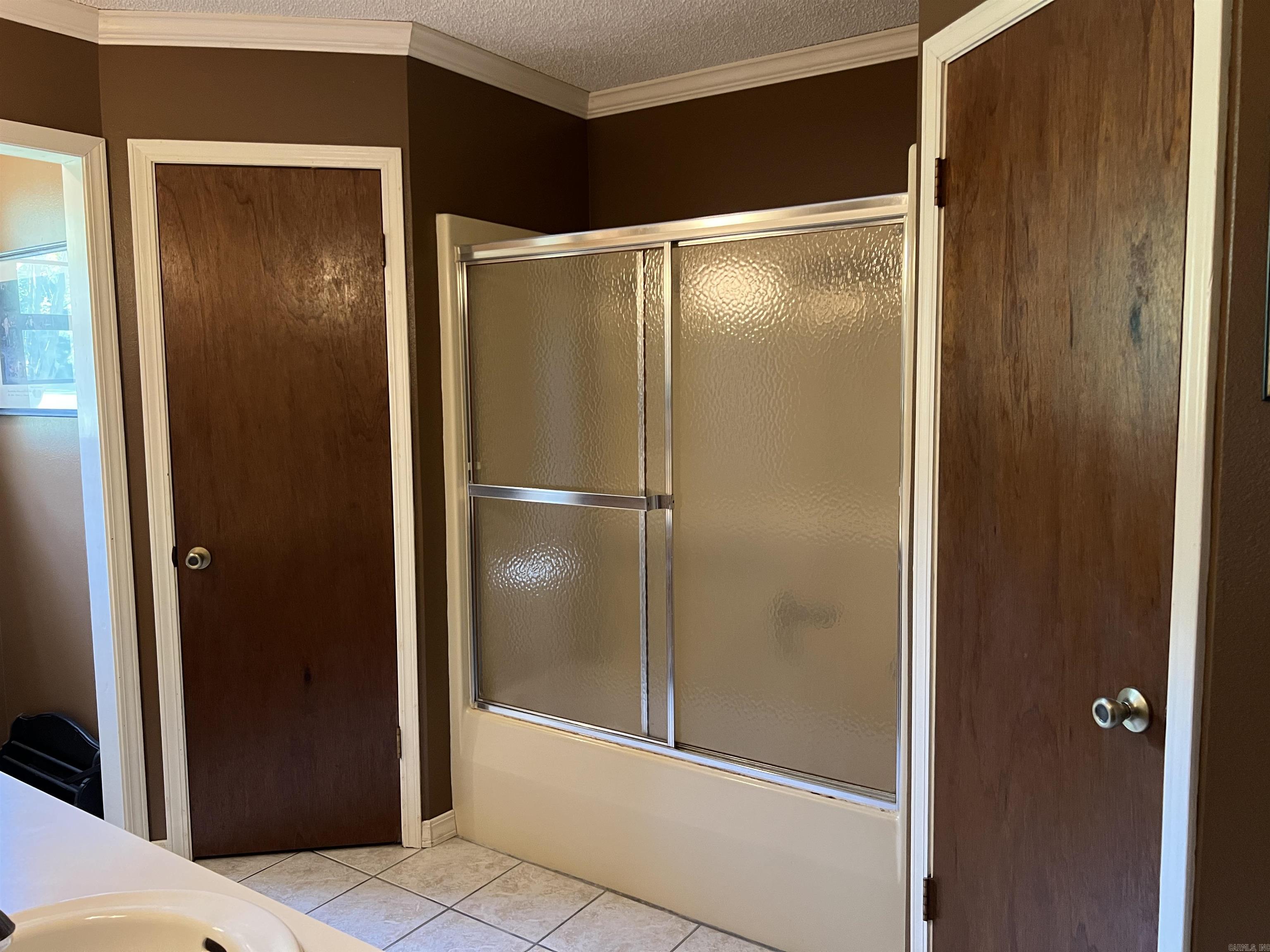 RAINTREE ESTATES - Residential