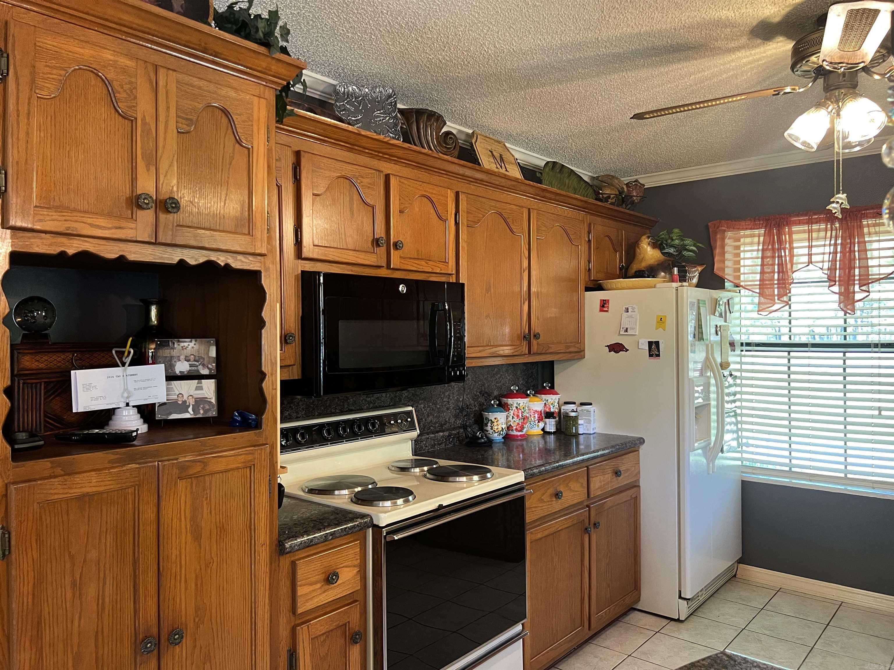 RAINTREE ESTATES - Residential