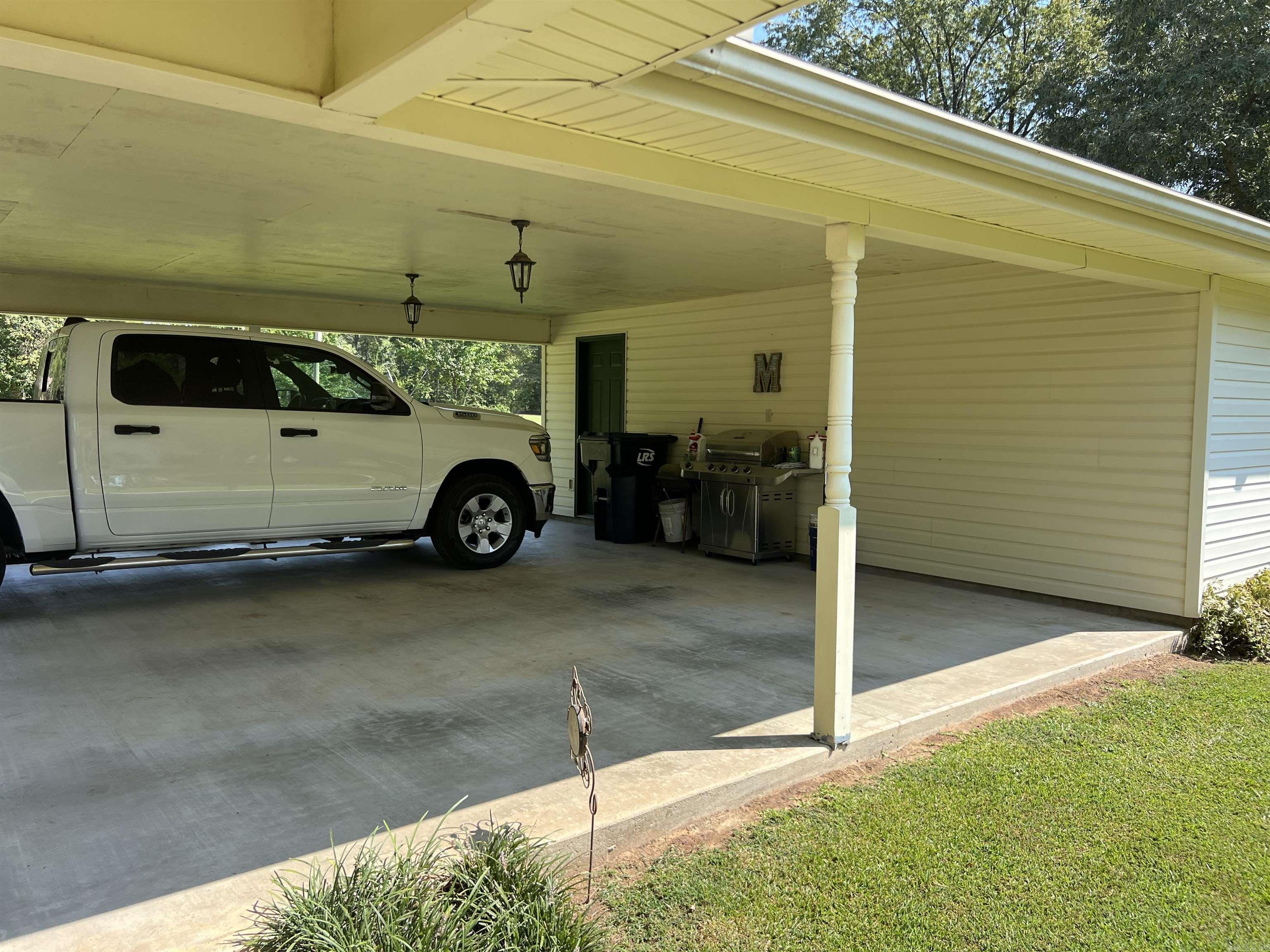 RAINTREE ESTATES - Residential