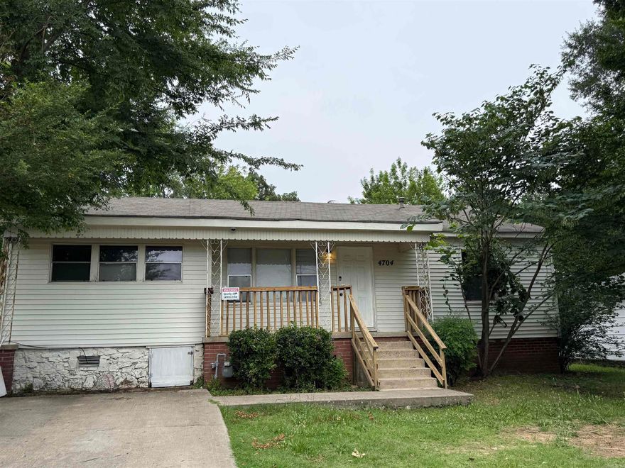 Very cute 4BR/2BA w/nice sized living room - updated kitchen and separate dining room. Very convenient location! Fenced yard, and lots of storage throughout. Would be great for a first time home buyer or investor looking to add a rental to their portfolio! Schedule a showing today!