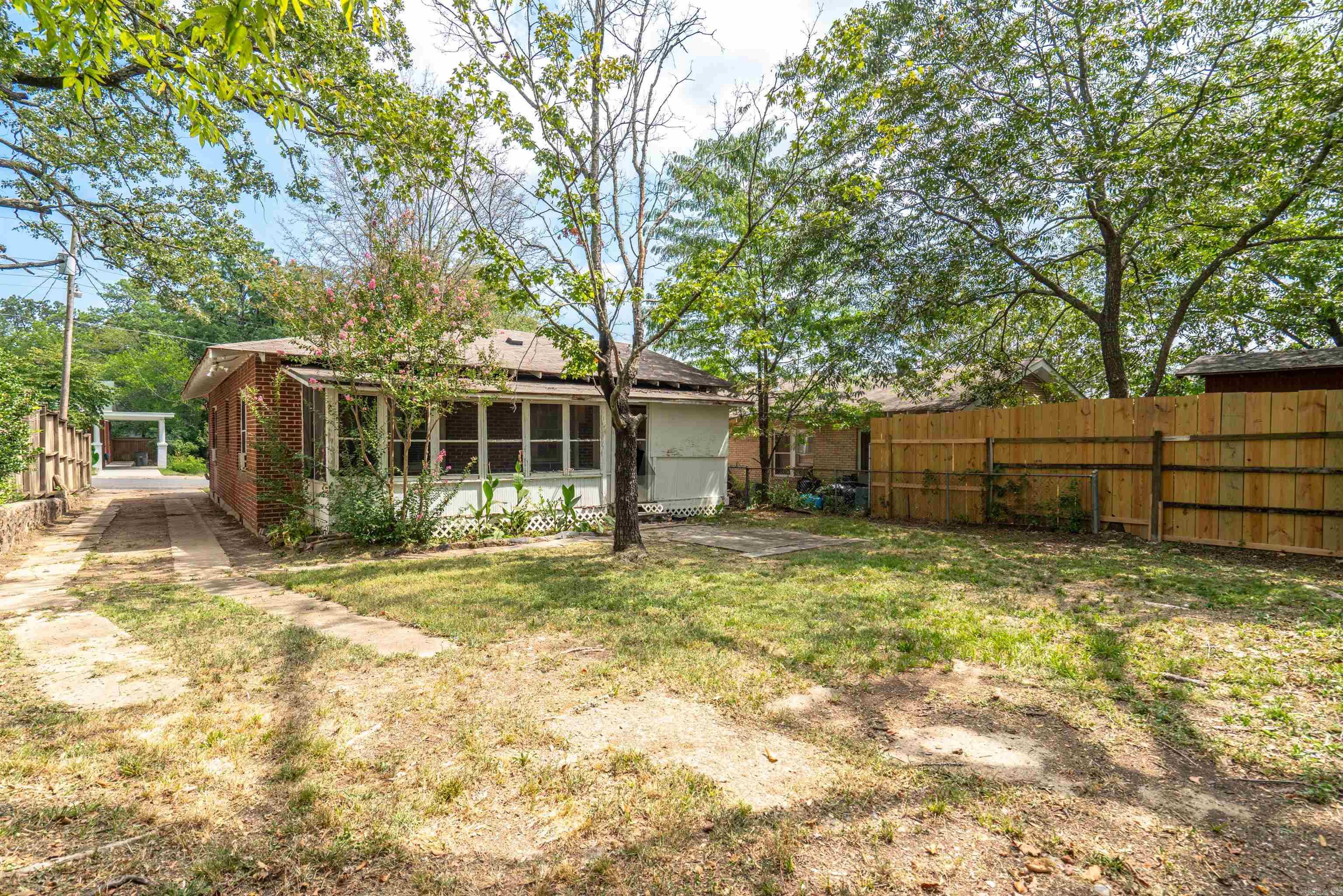 HSR BLK - Residential