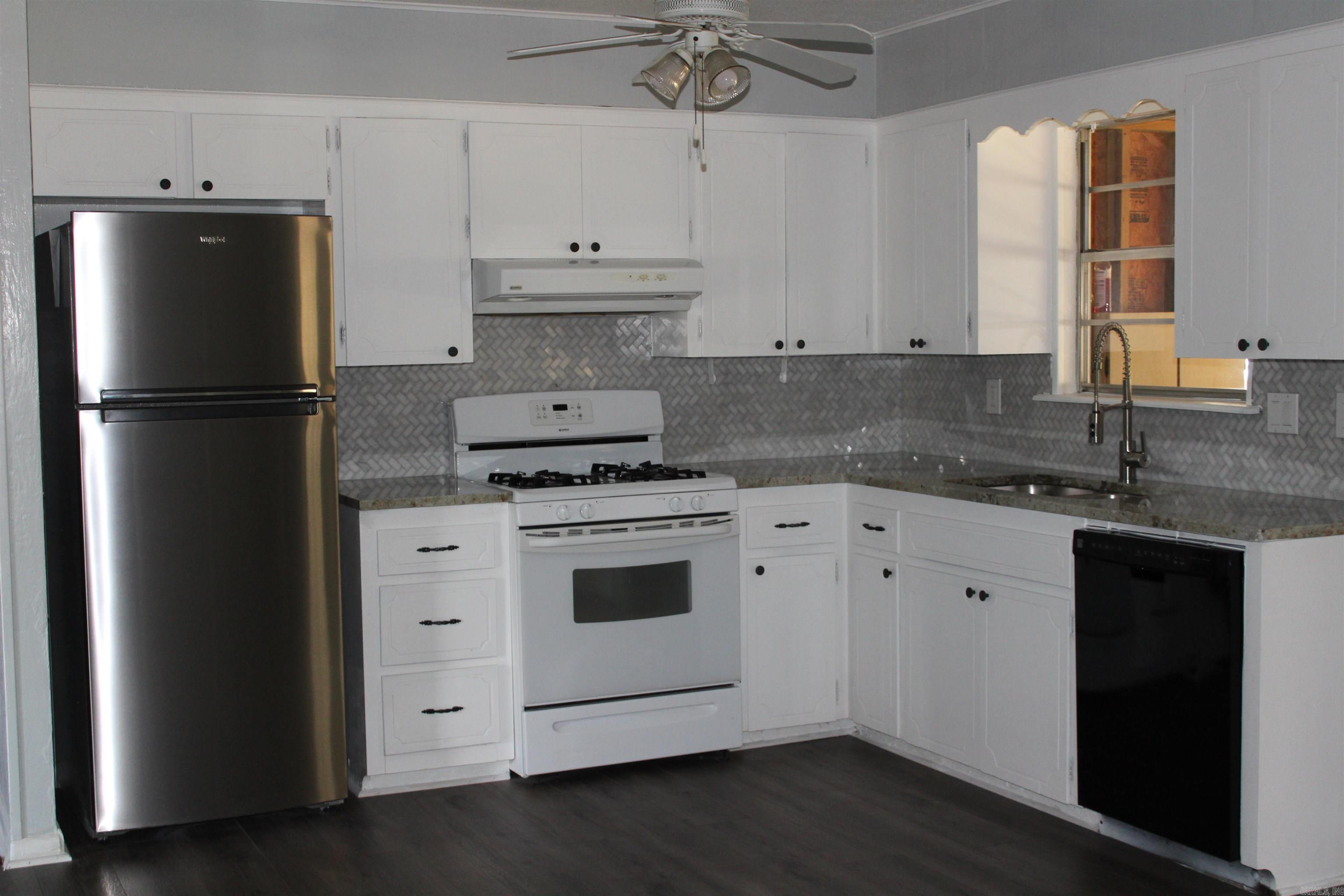 Club Road Terrace - Residential Lease