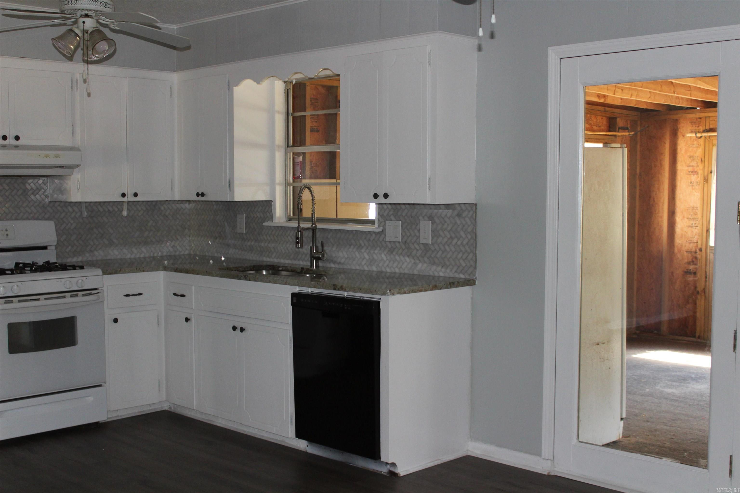 Club Road Terrace - Residential Lease