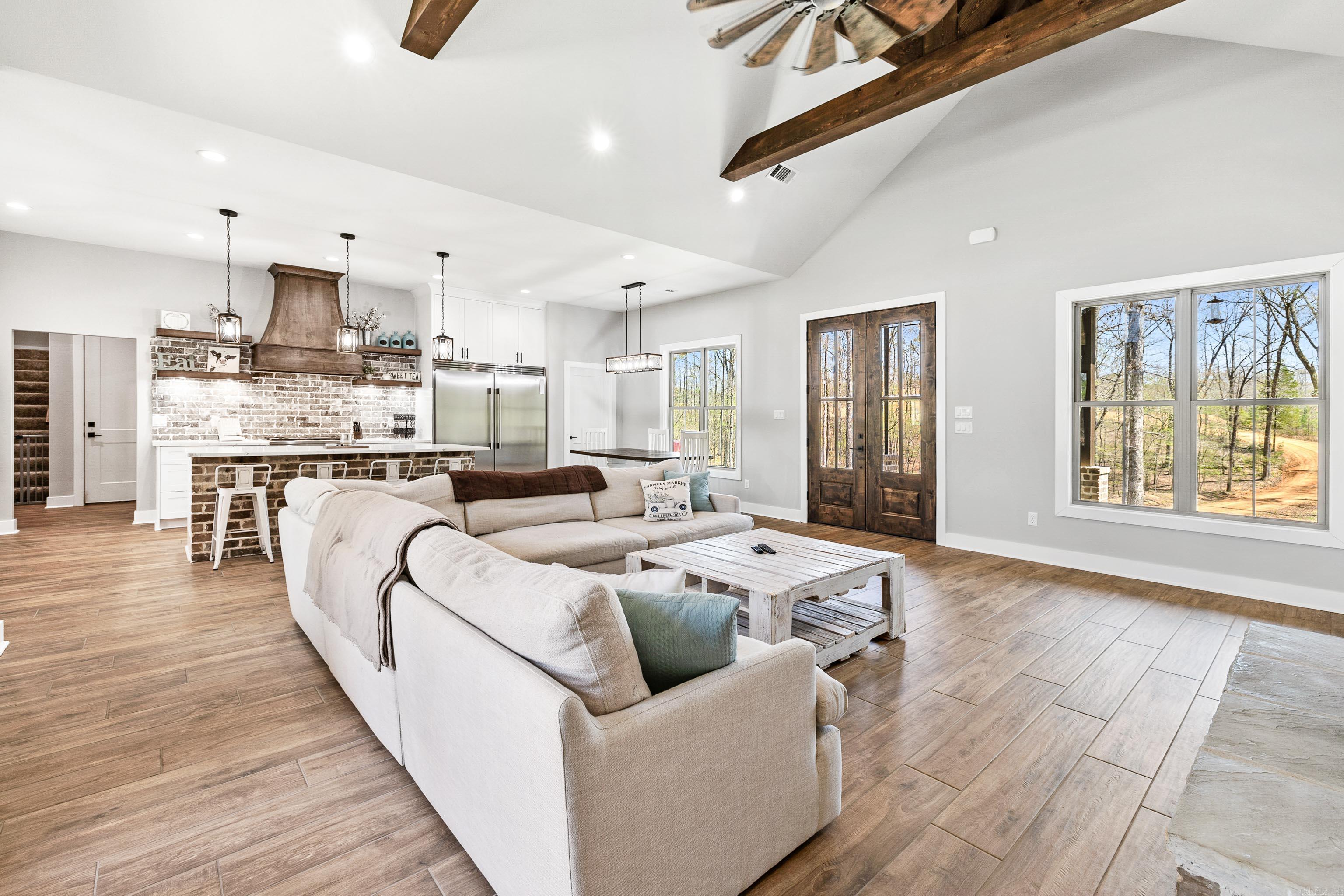 AJA ACRES - Residential