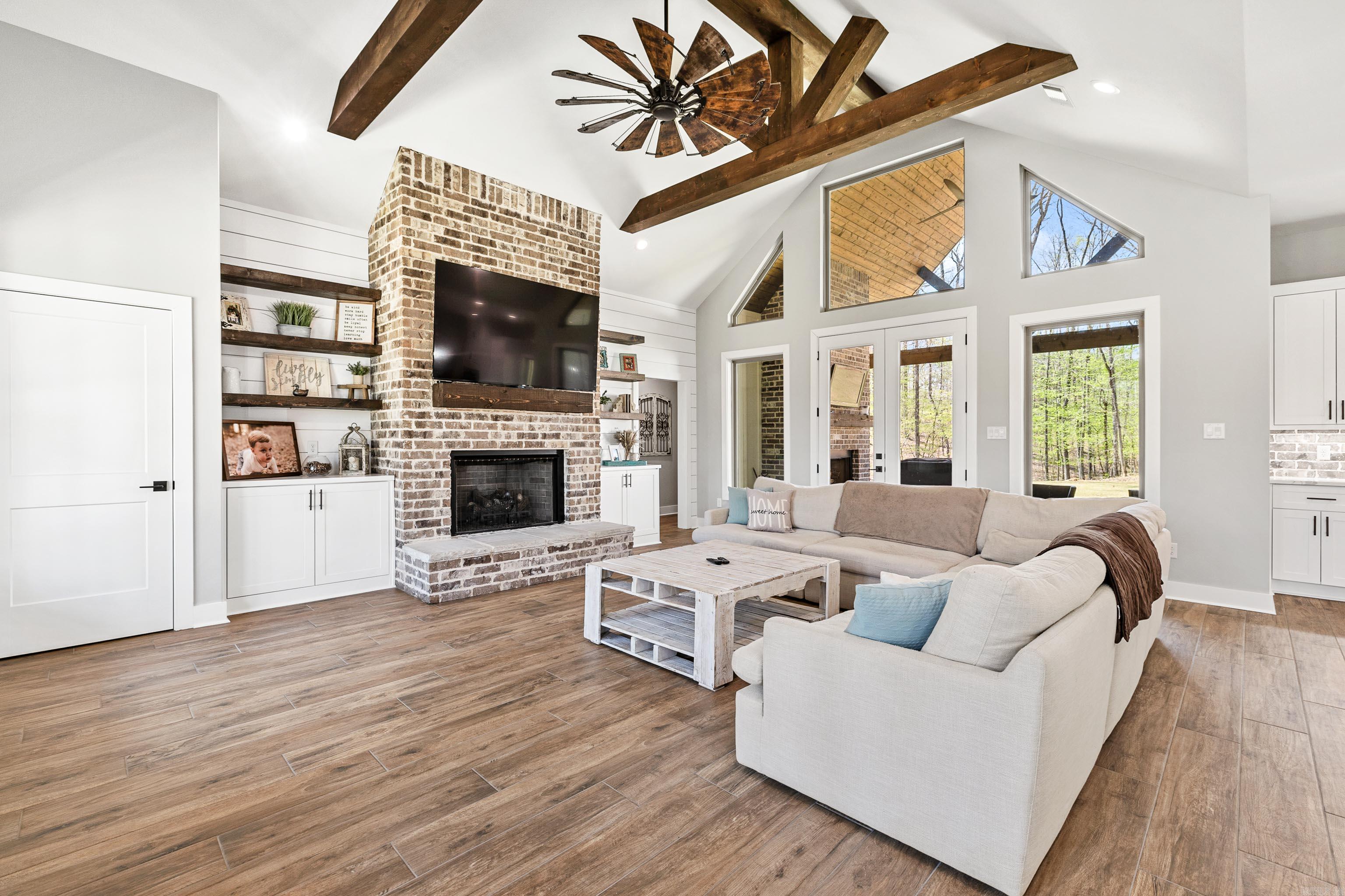 AJA ACRES - Residential