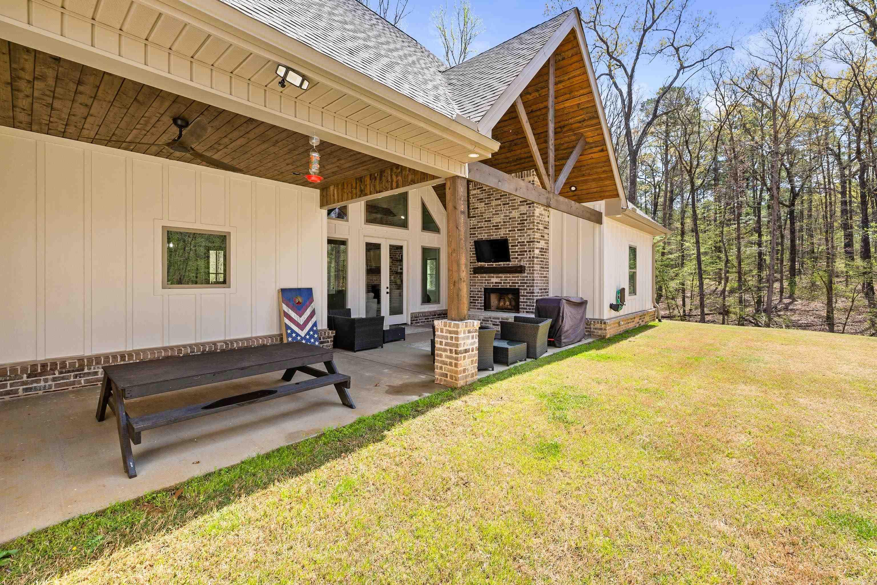 AJA ACRES - Residential