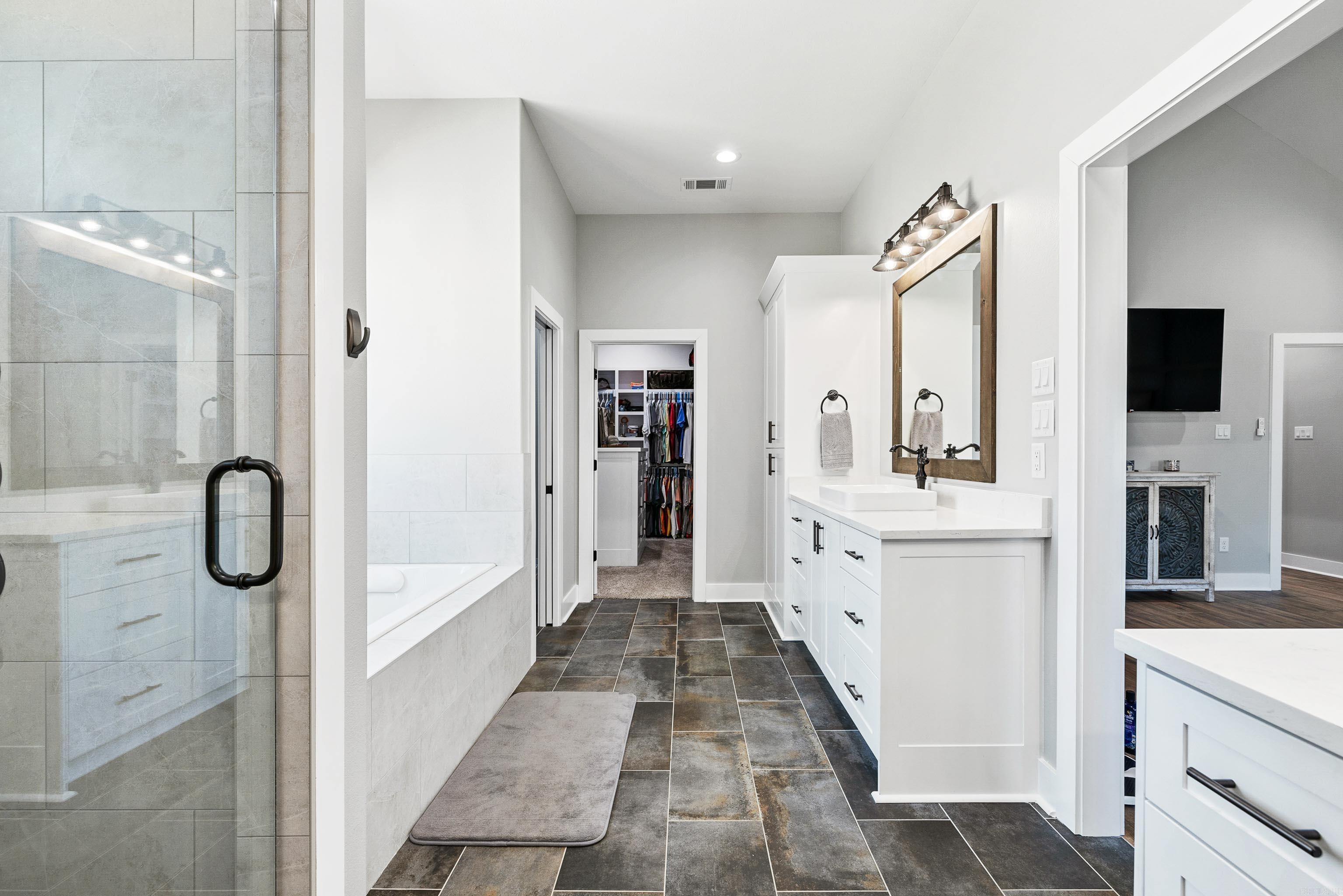 AJA ACRES - Residential