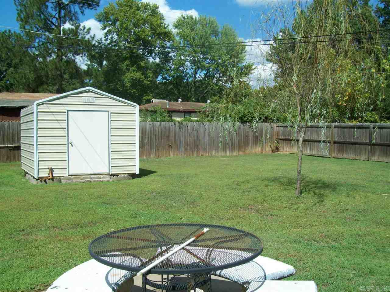 BOMBER BASE - Residential