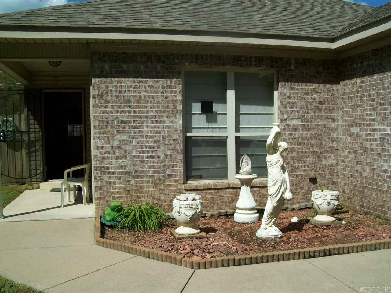 BOMBER BASE - Residential