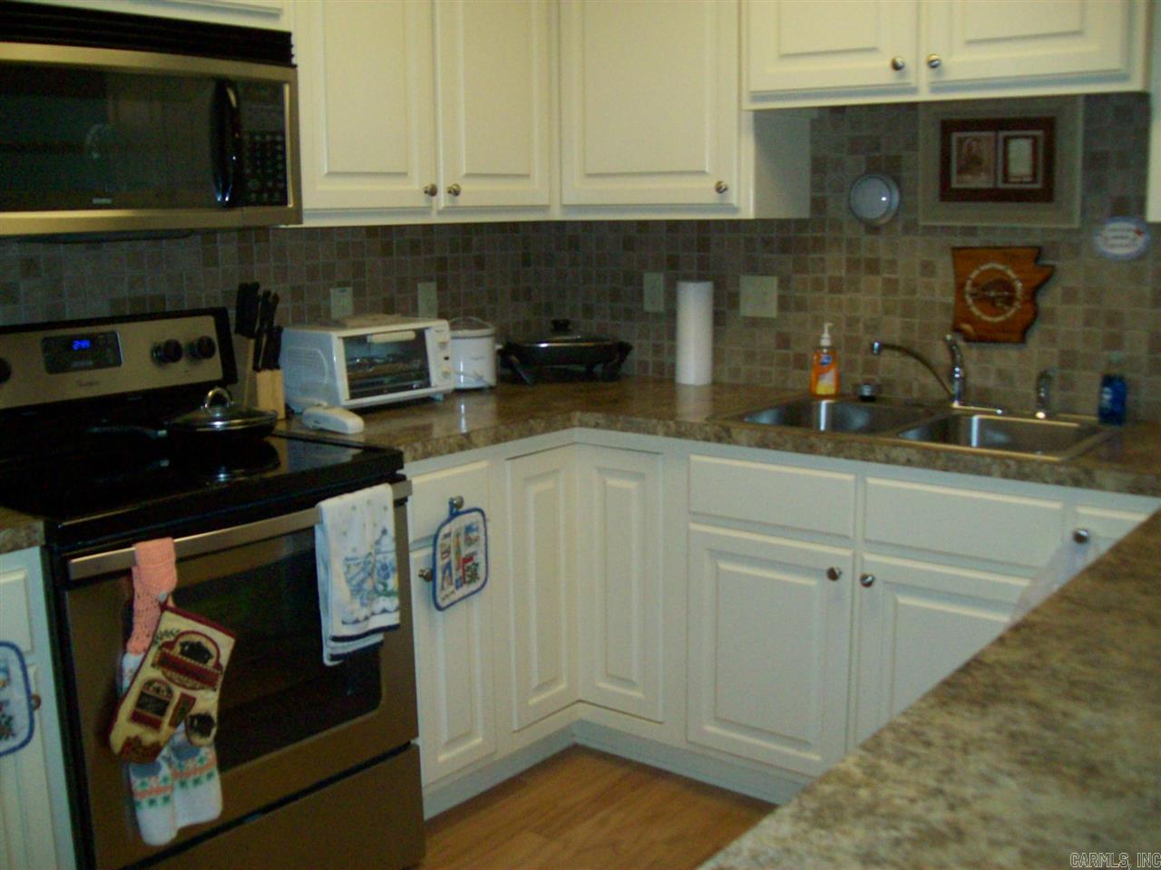 BOMBER BASE - Residential