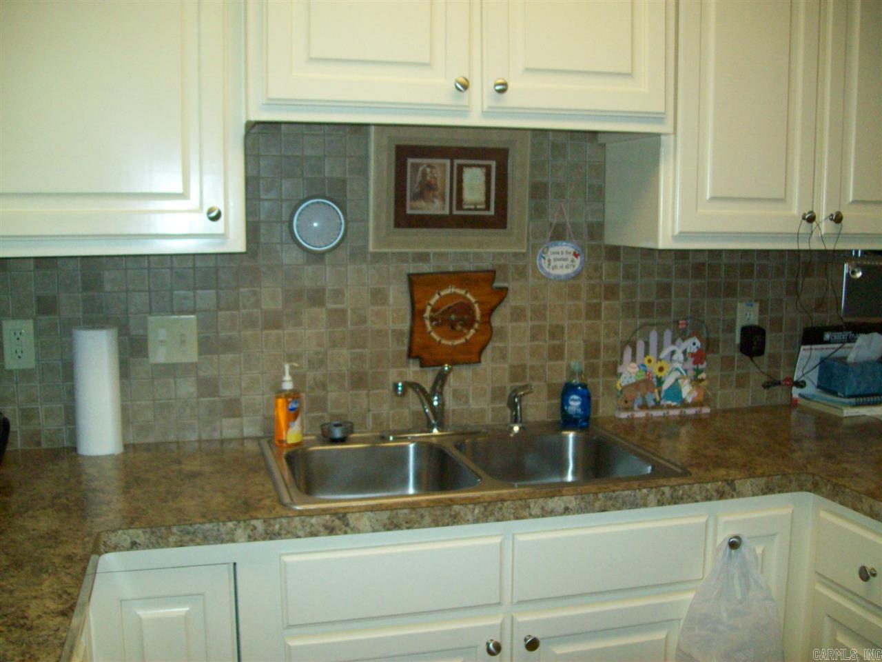 BOMBER BASE - Residential