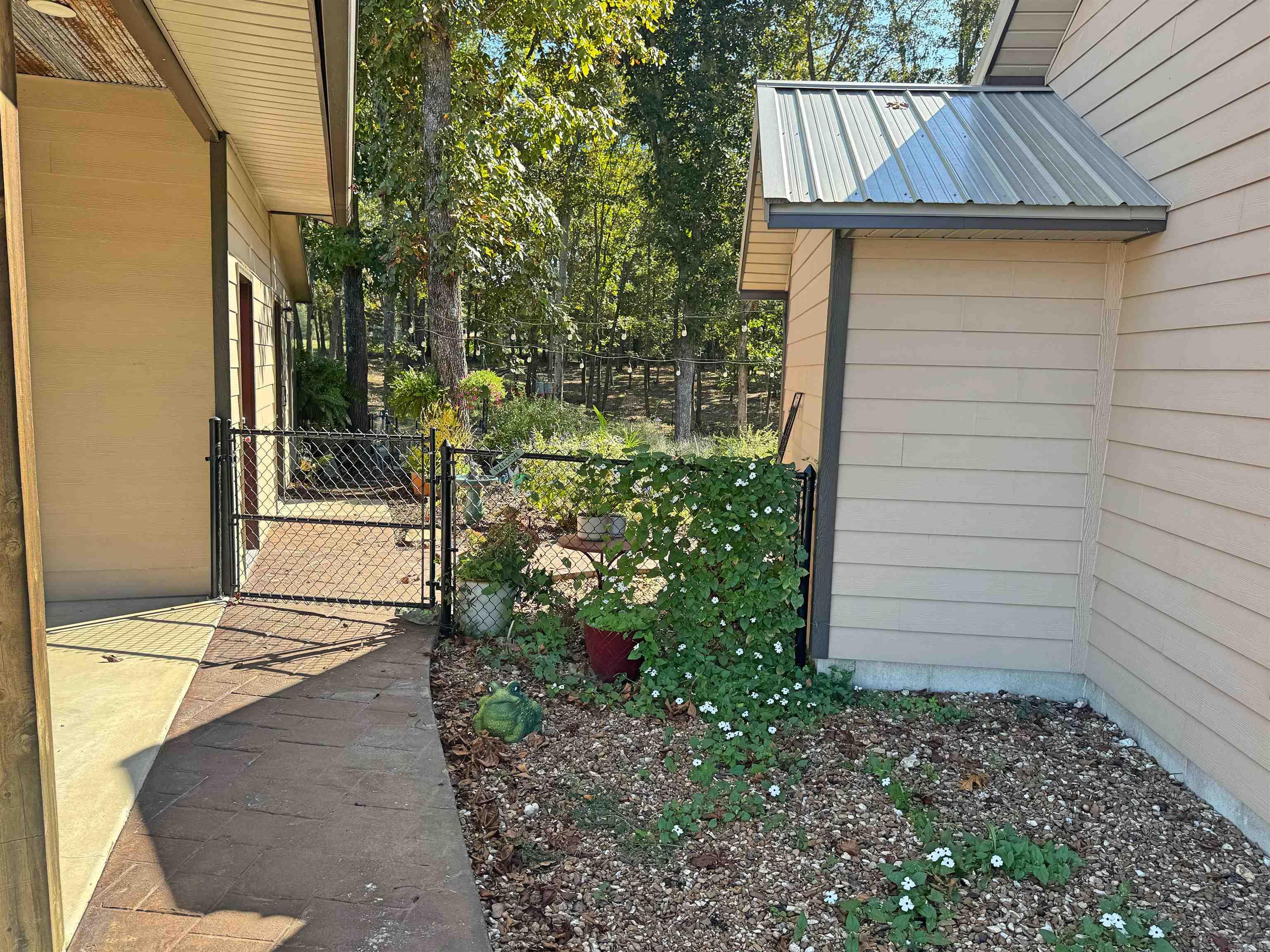 LANCASTER-TUBBS CREEK - Residential