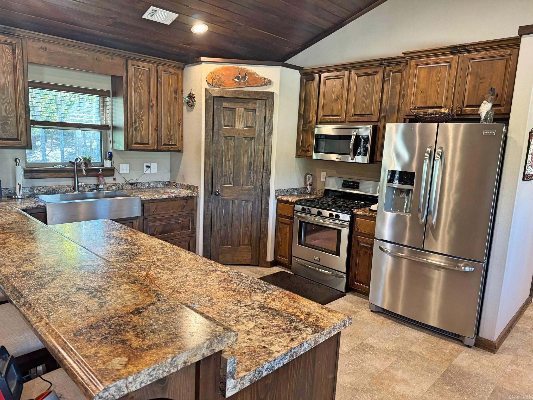 LANCASTER-TUBBS CREEK - Residential