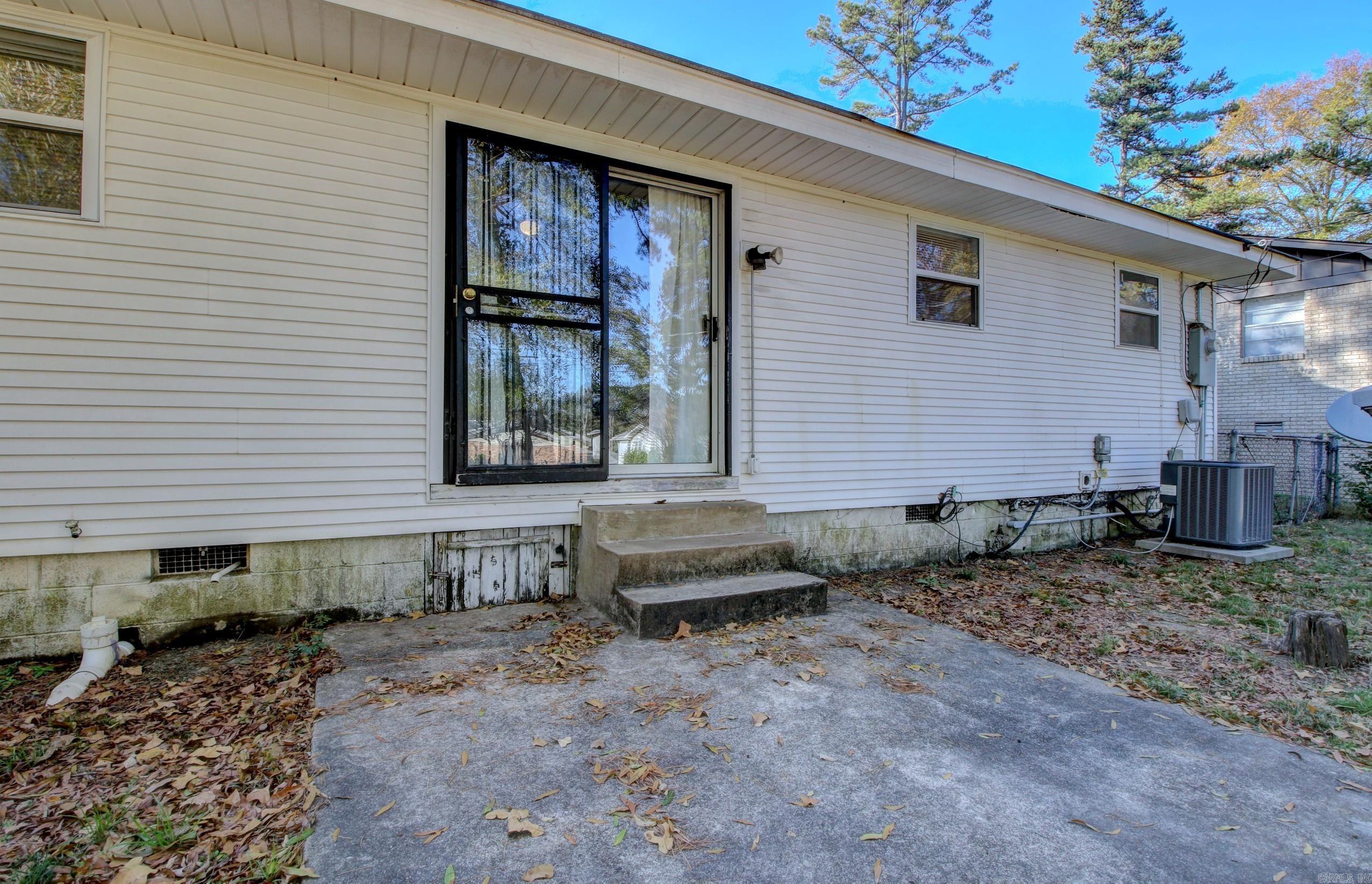 TWIN LAKES - Residential